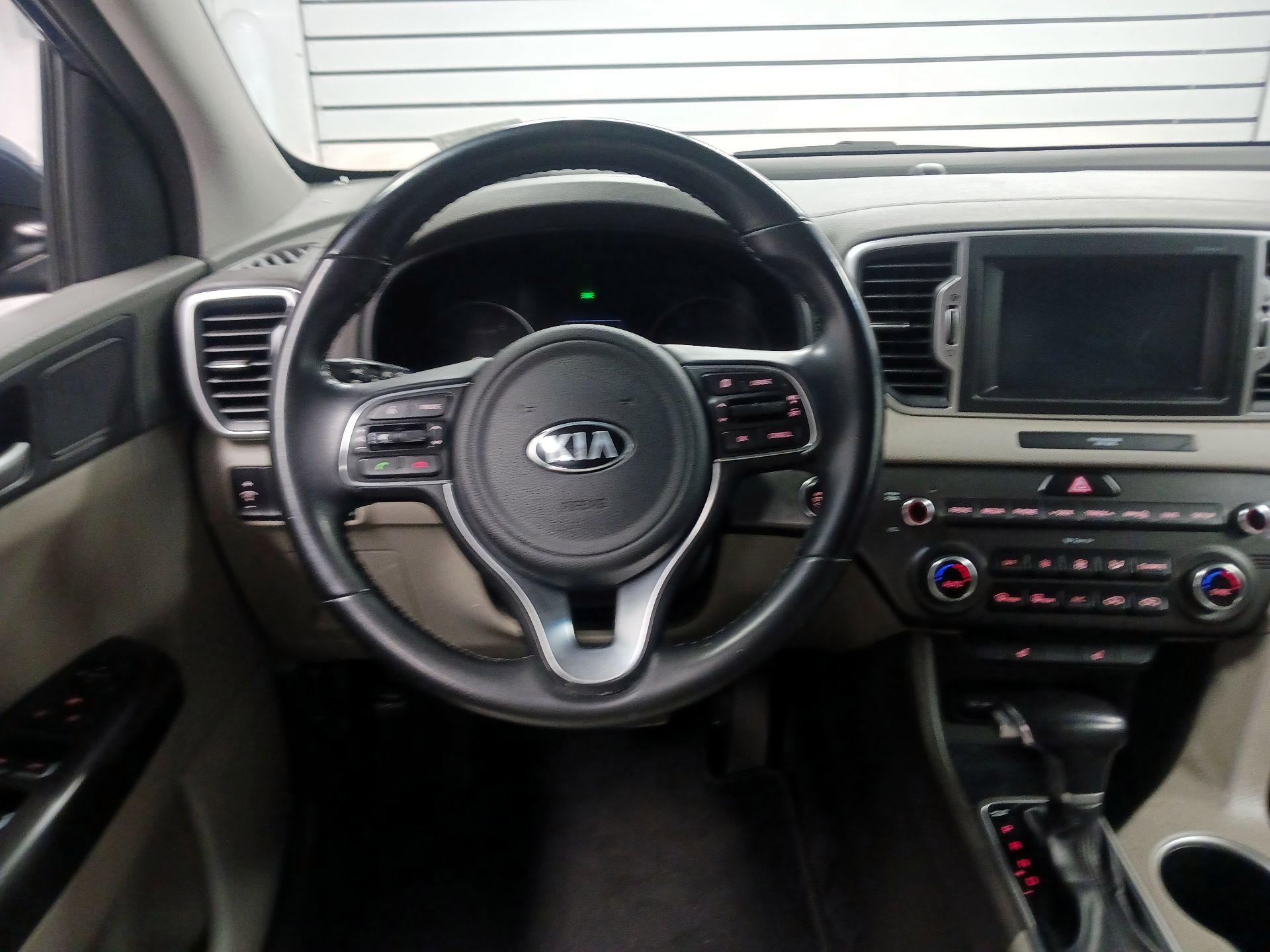 Thumbnail: 2017 Kia Sportage - 10