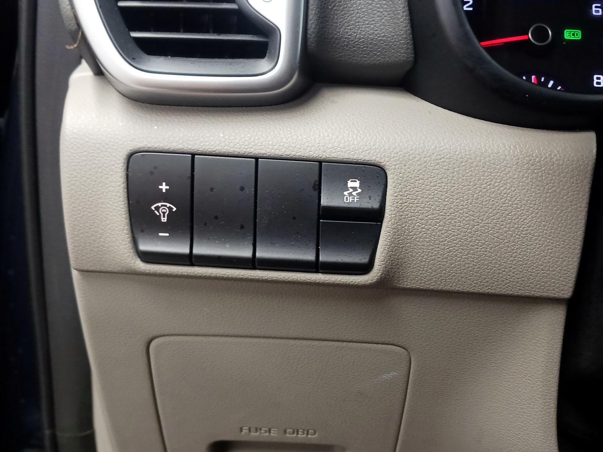 Thumbnail: 2017 Kia Sportage - 13