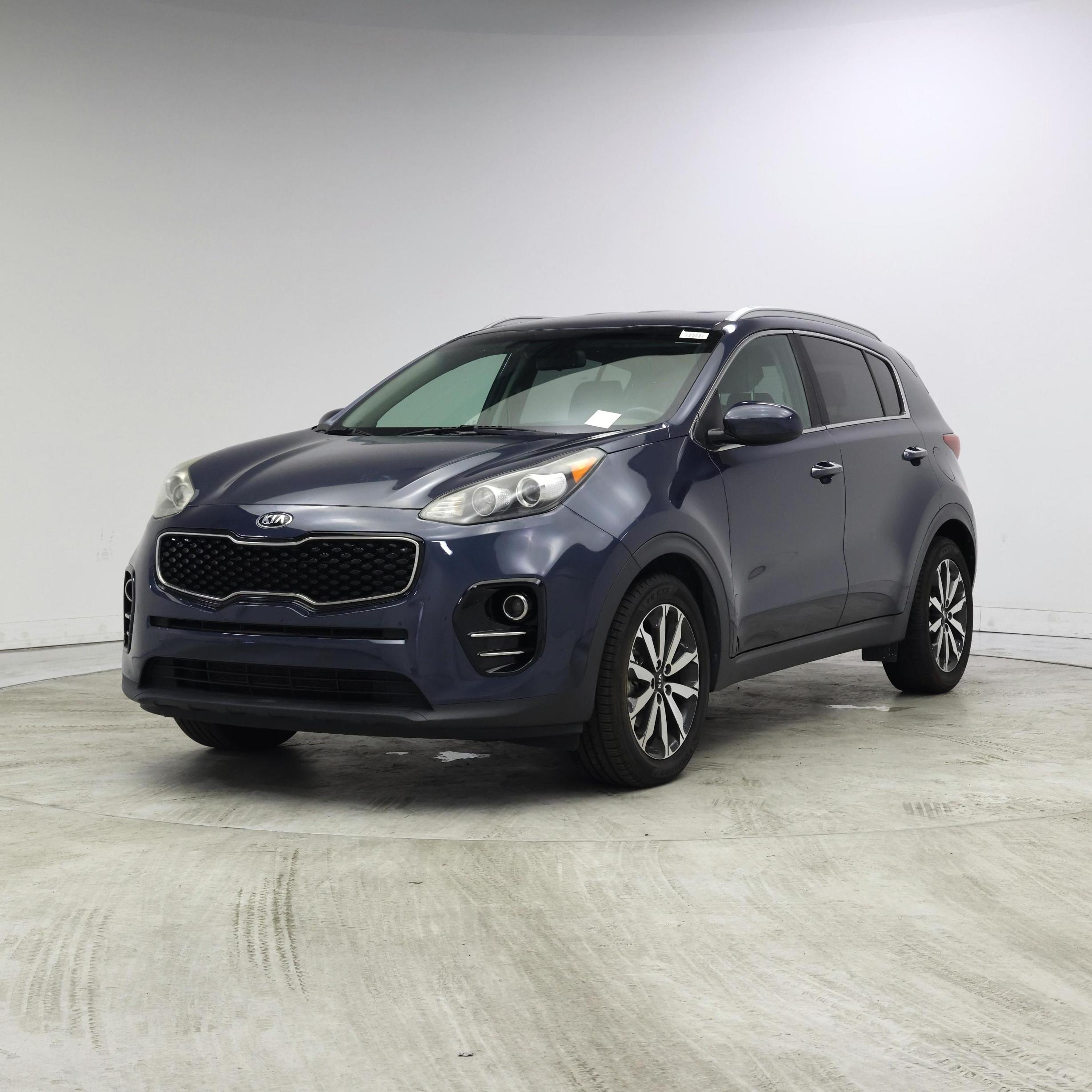 Thumbnail: 2017 Kia Sportage - 4