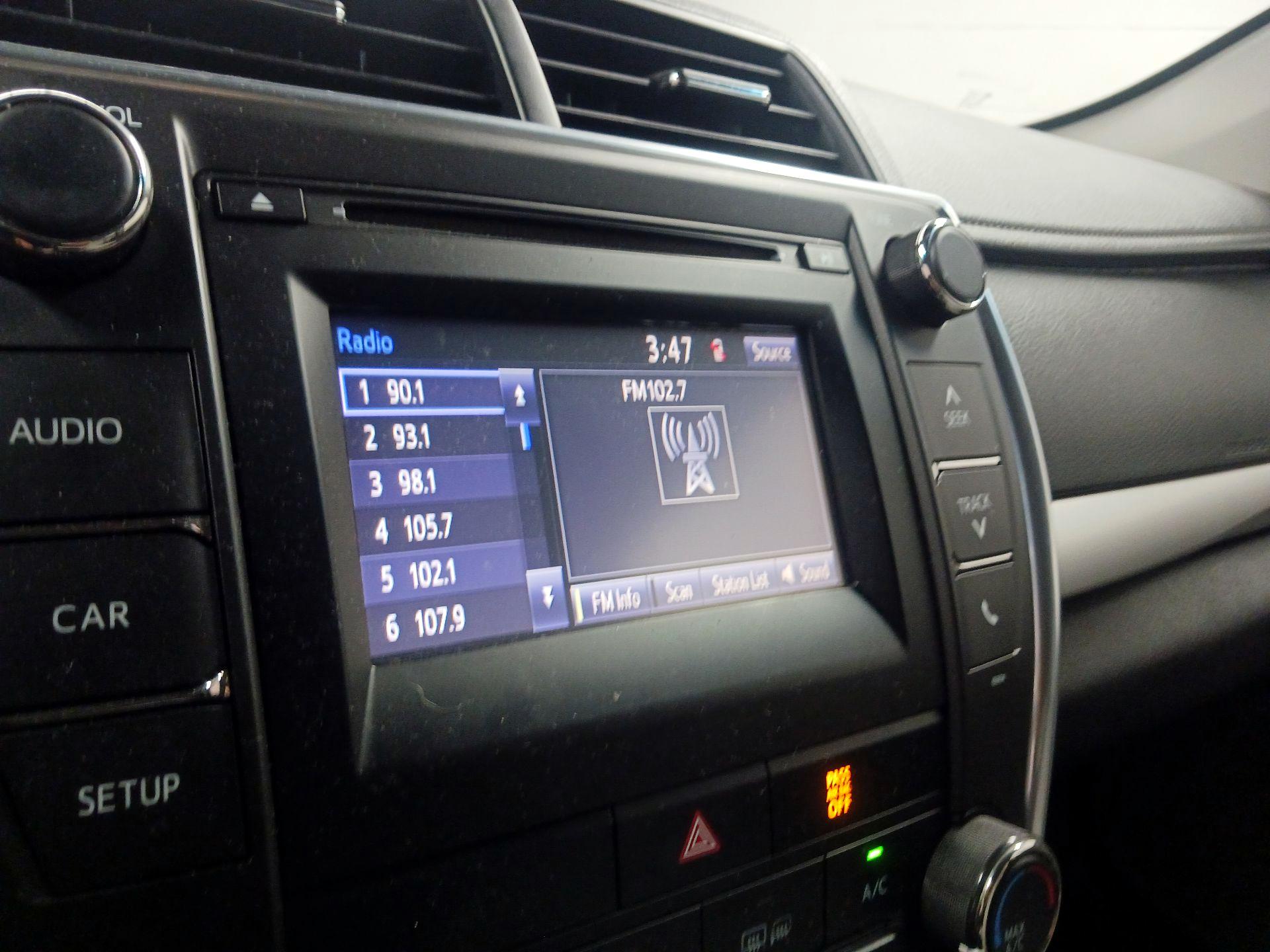 Thumbnail: 2017 Toyota Camry - 13