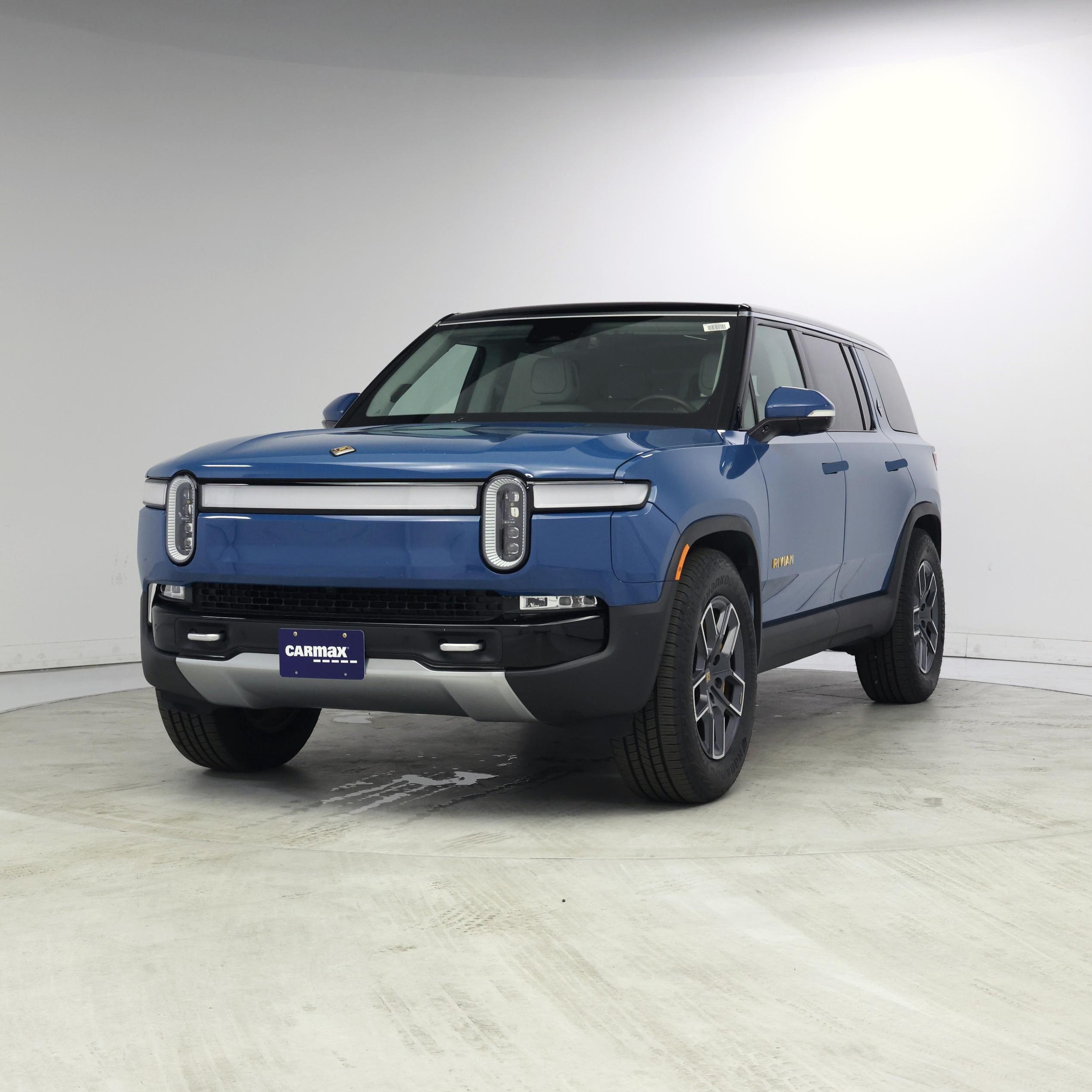 Thumbnail: 2023 Rivian R1S - 4