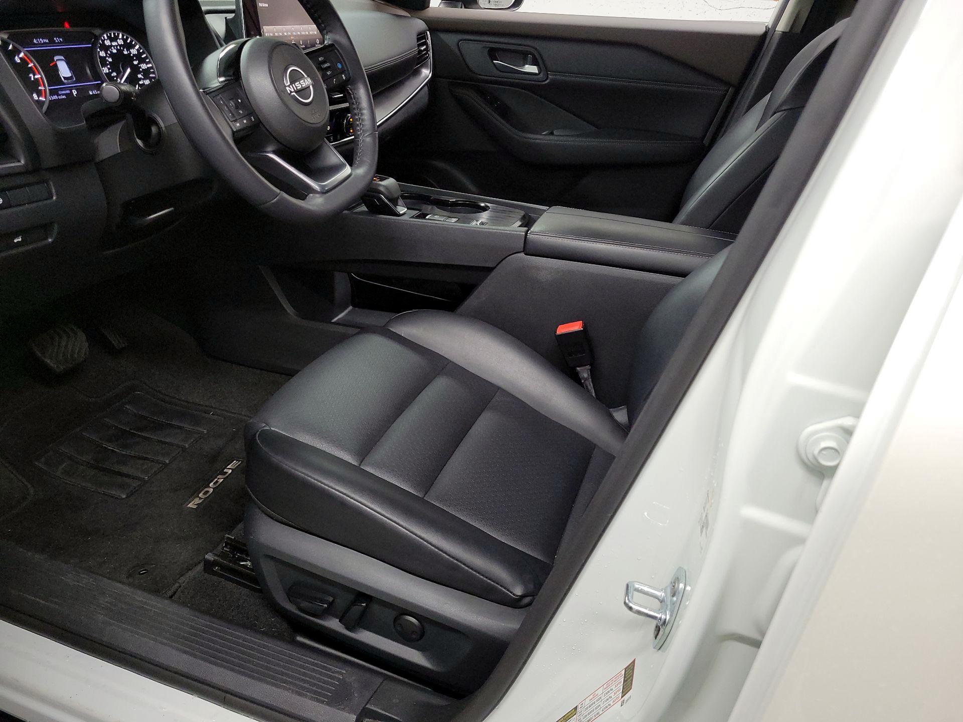 Thumbnail: 2023 Nissan Rogue - 11