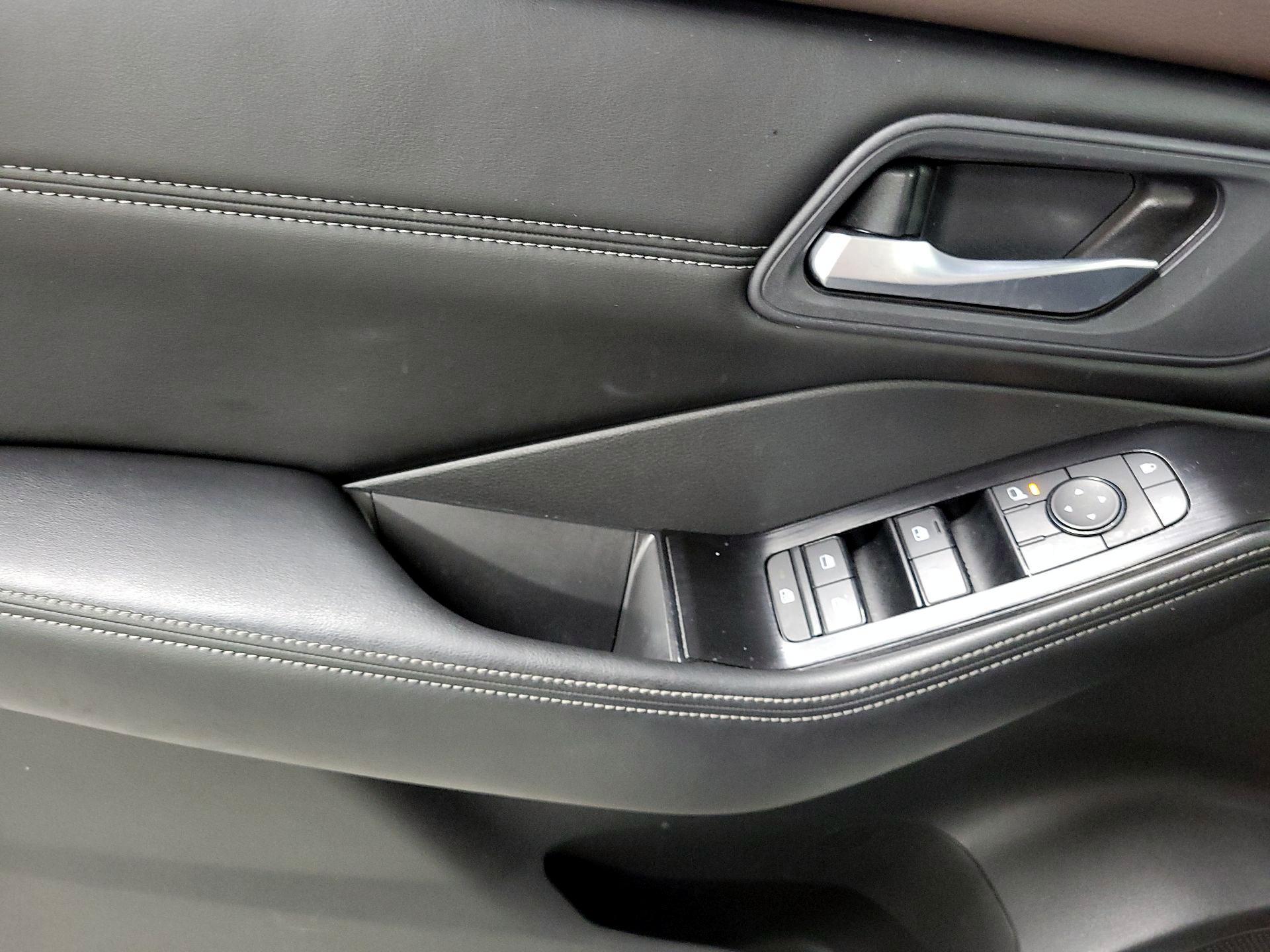 Thumbnail: 2023 Nissan Rogue - 12