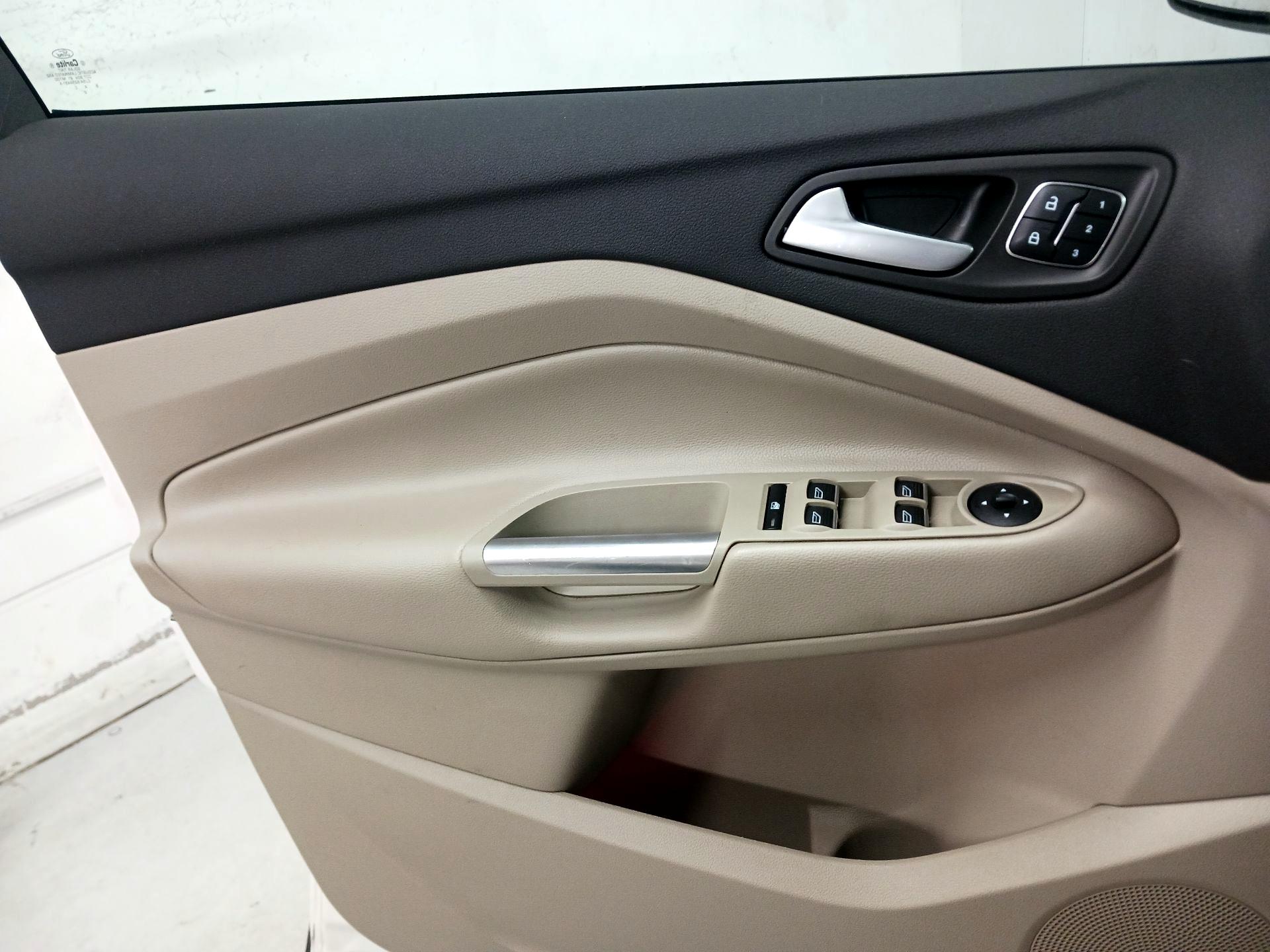 Thumbnail: 2018 Ford Escape - 12