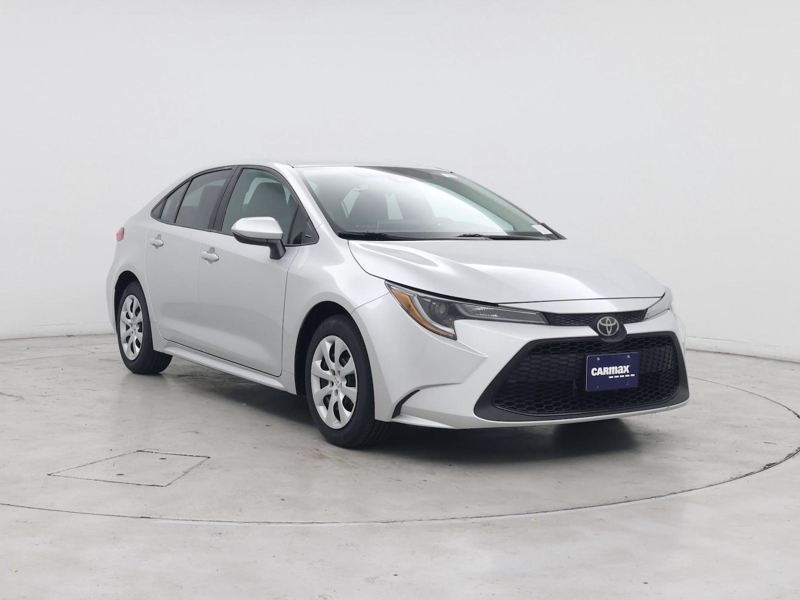 2020 Toyota Corolla LE - Photo 2