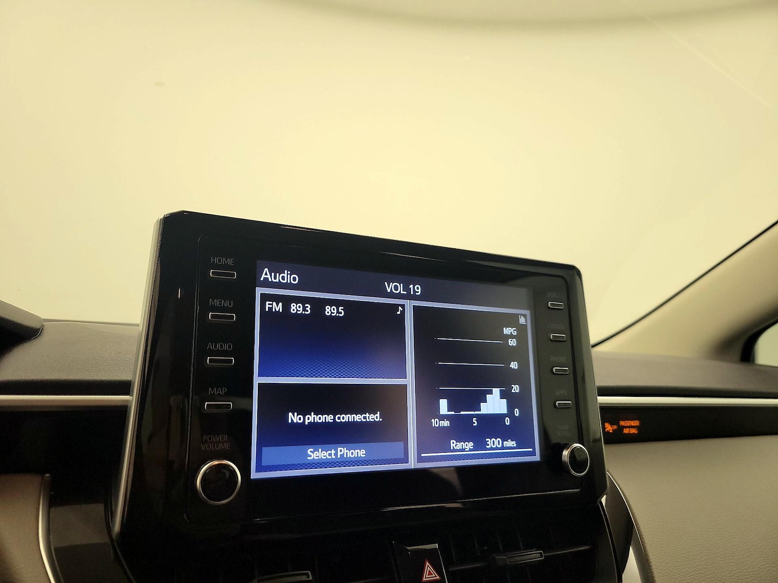 2020 Toyota Corolla LE - Photo 16
