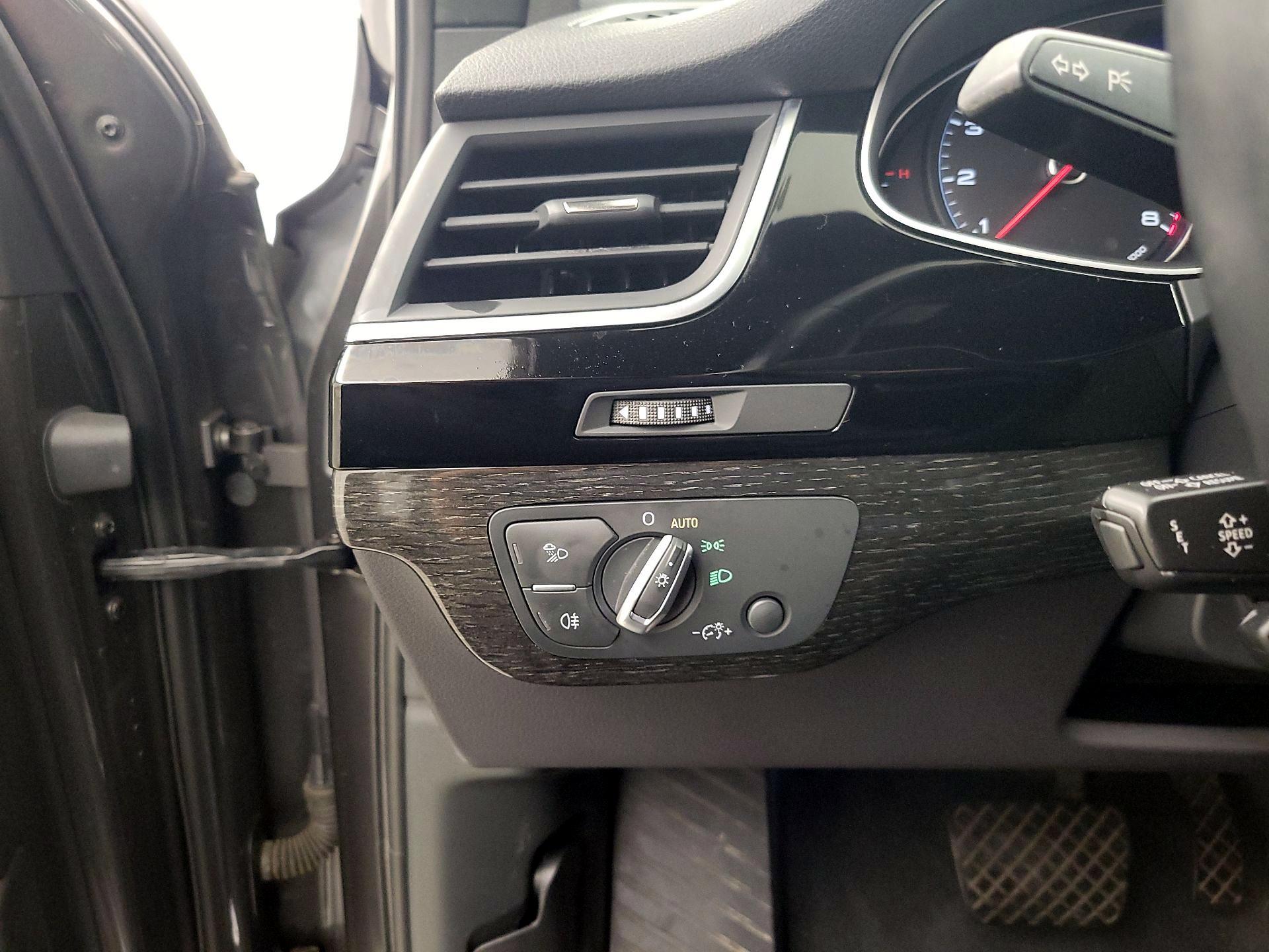 Thumbnail: 2019 Audi Q7 - 13