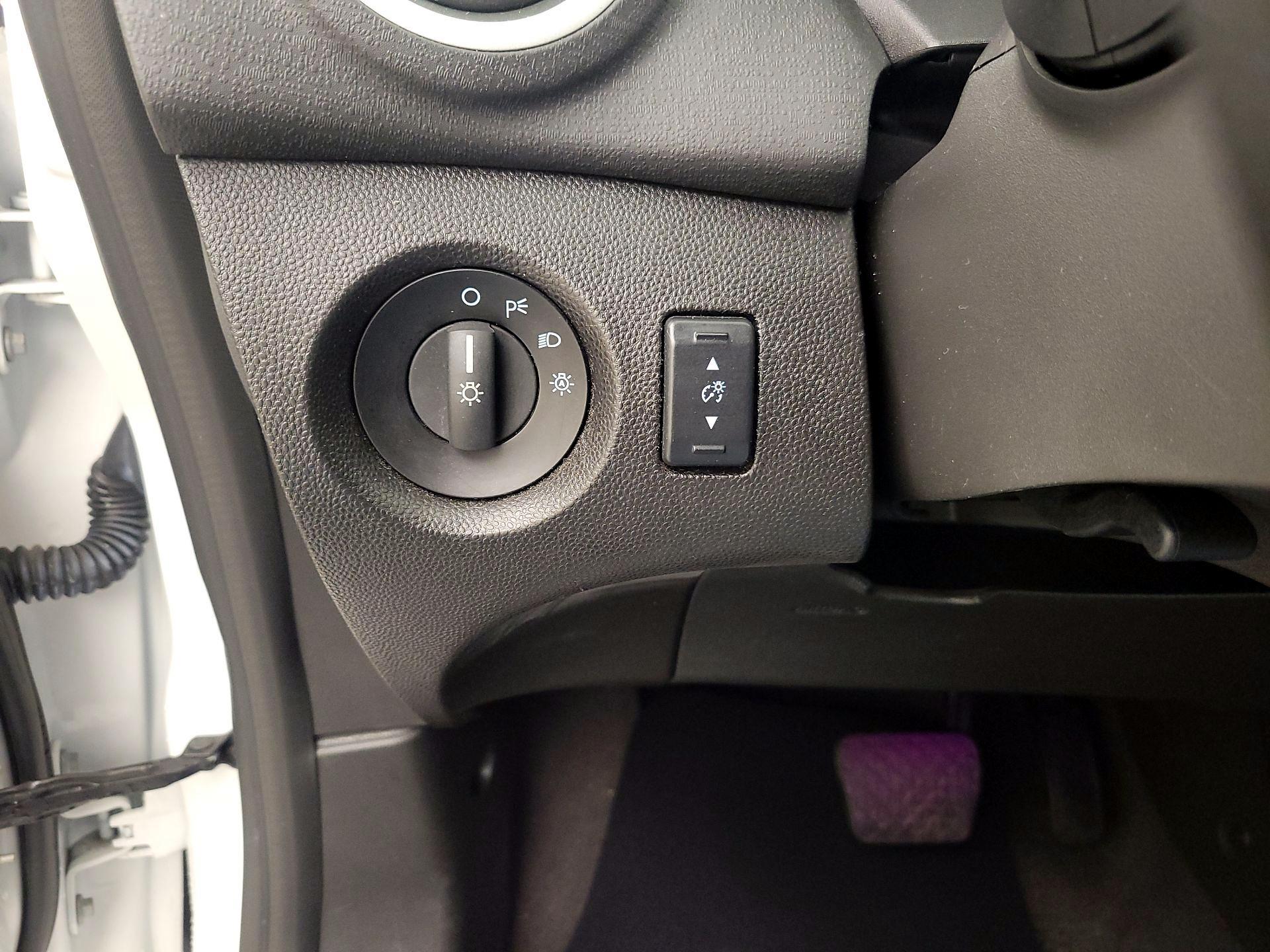 Thumbnail: 2018 Ford Fiesta - 13