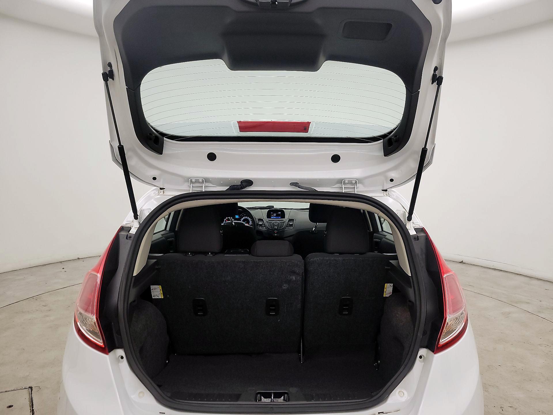 Thumbnail: 2018 Ford Fiesta - 18