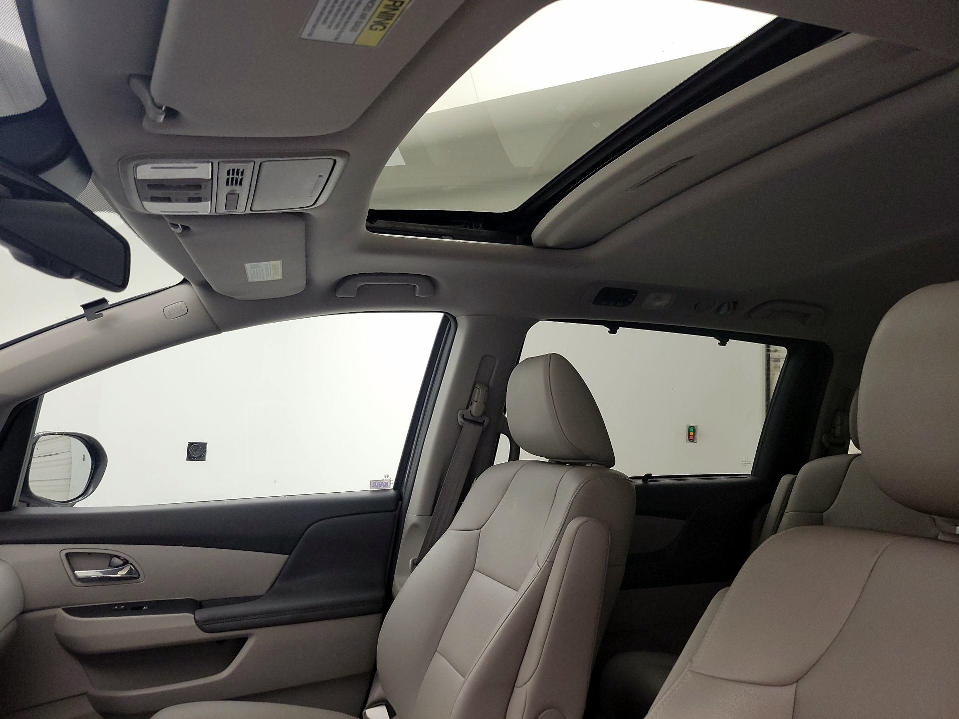 Thumbnail: 2016 Honda Odyssey - 18