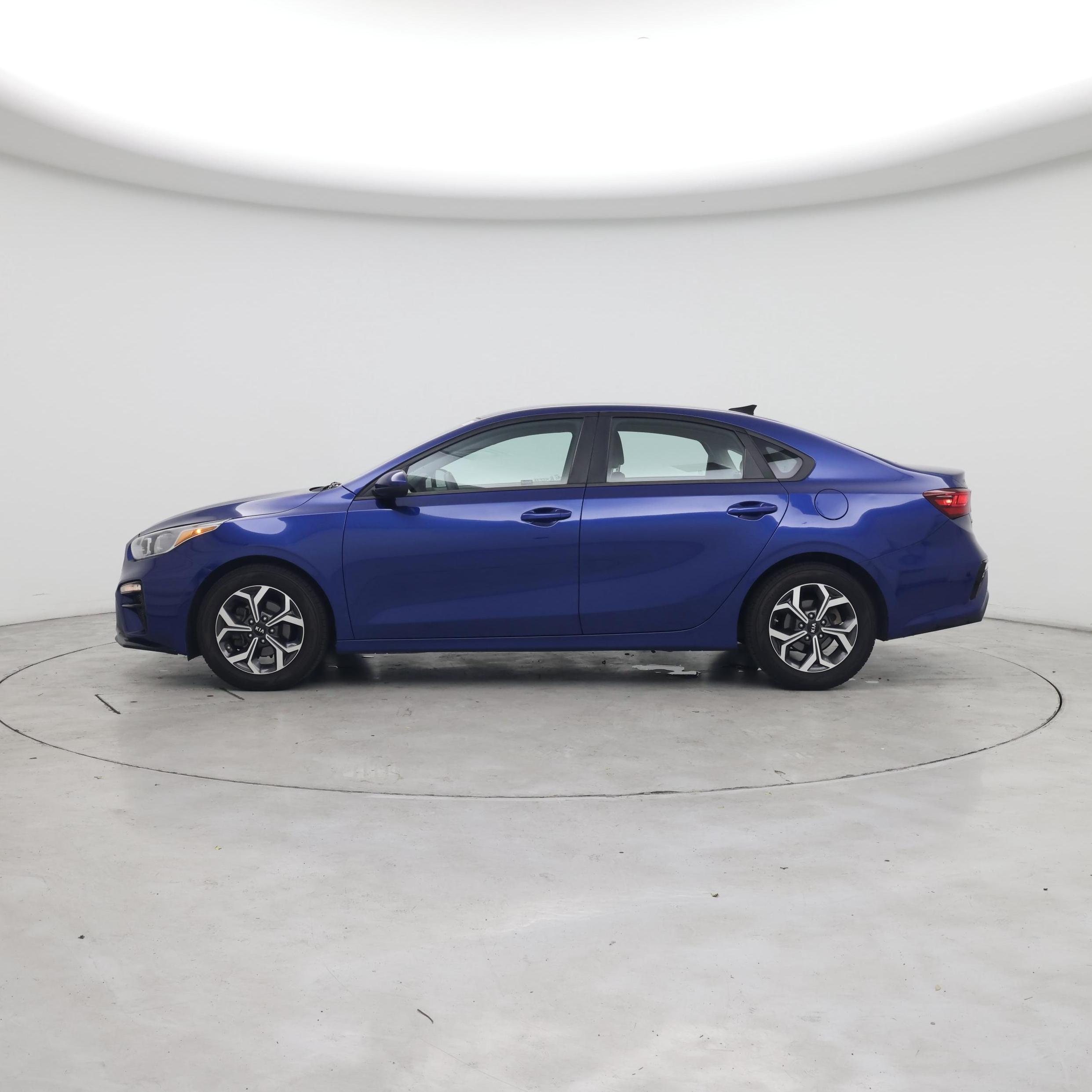 Thumbnail: 2020 Kia Forte - 3