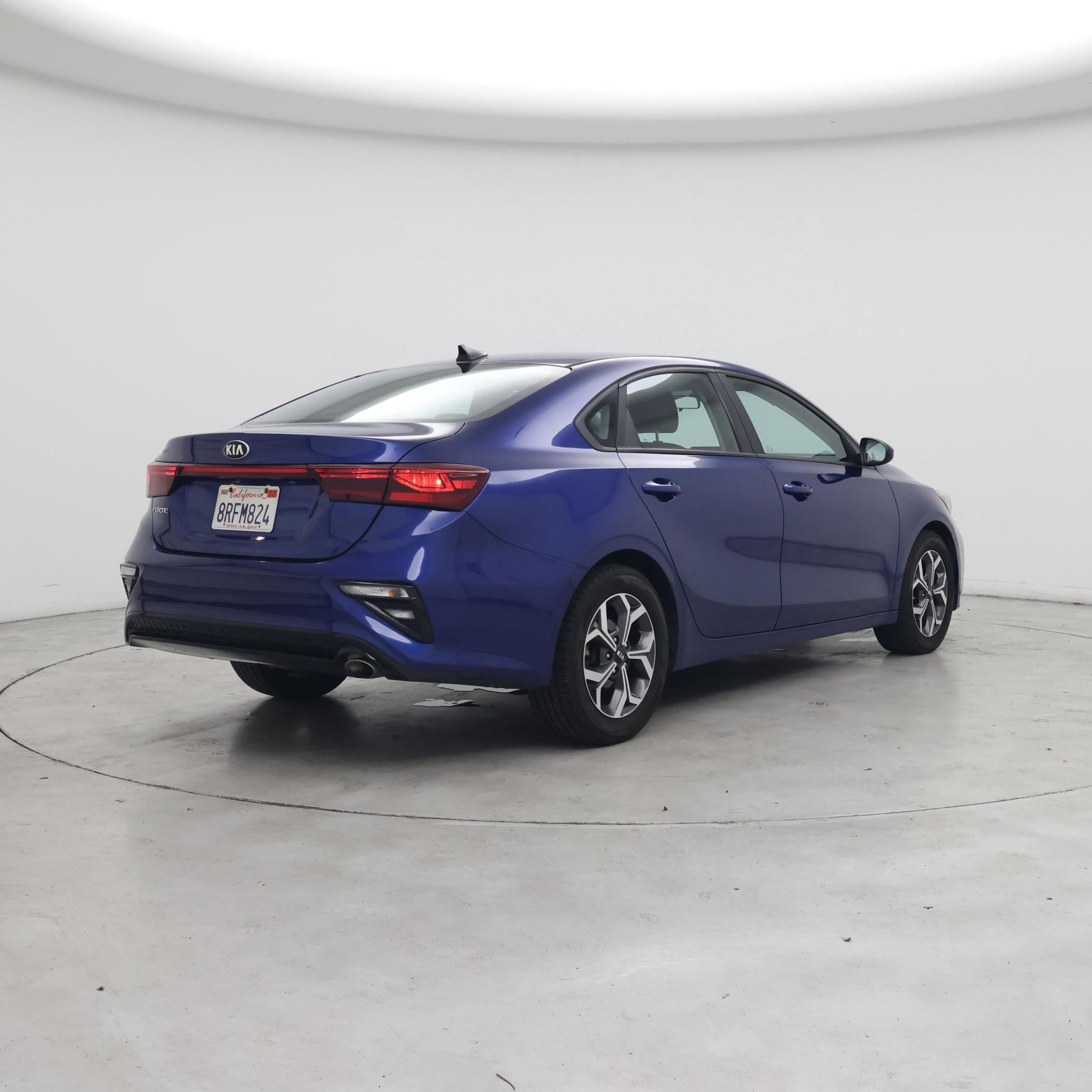 Thumbnail: 2020 Kia Forte - 8