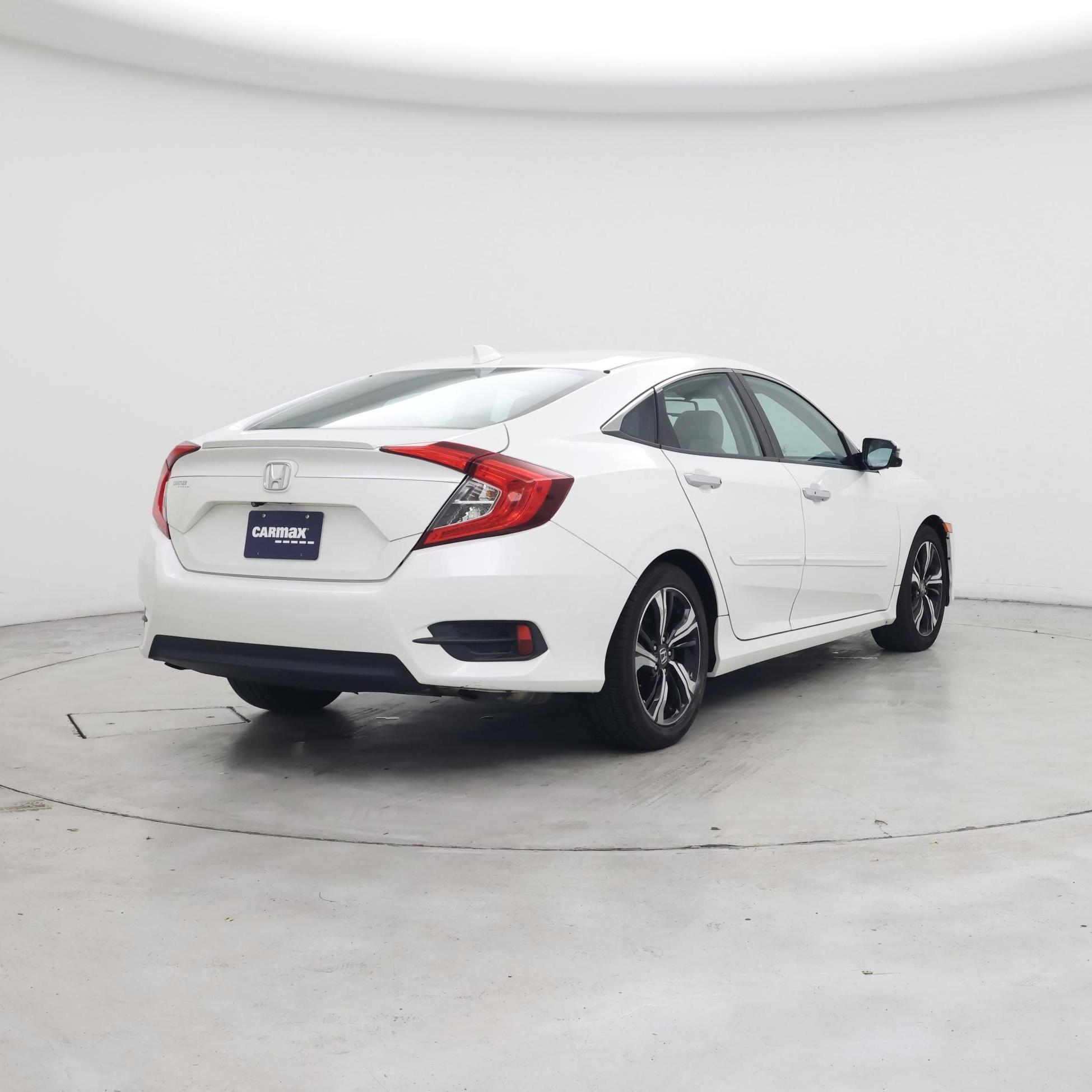 Thumbnail: 2017 Honda Civic - 8
