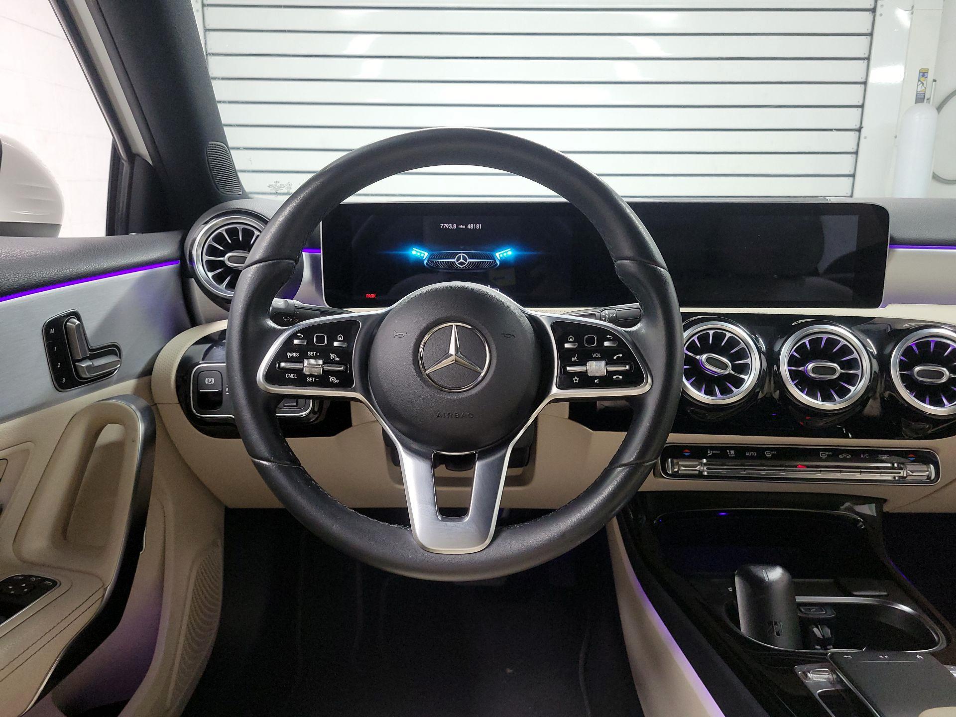 Thumbnail: 2020 Mercedes-Benz A-Class - 10