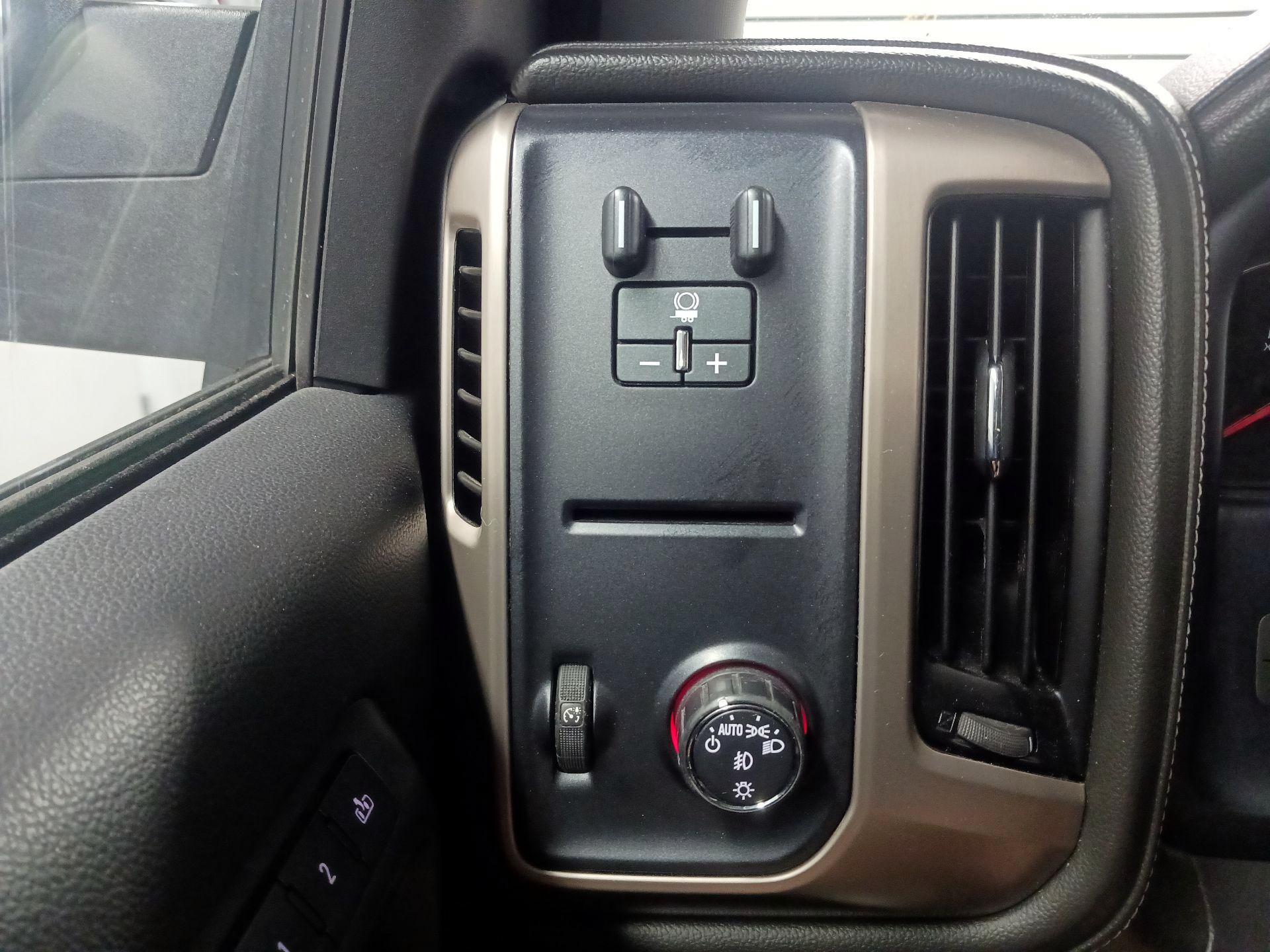 Thumbnail: 2015 GMC Sierra 1500 - 13