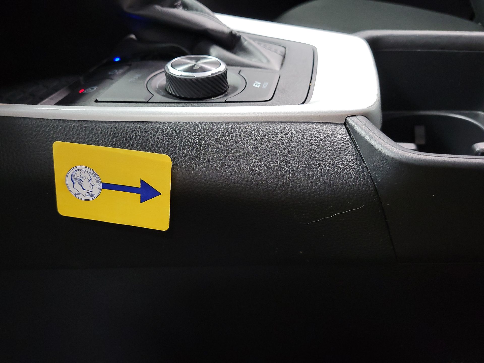 Thumbnail: 2024 Toyota RAV4 - 20