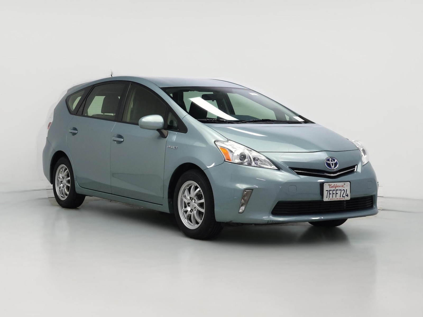 2014 Toyota Prius v Three