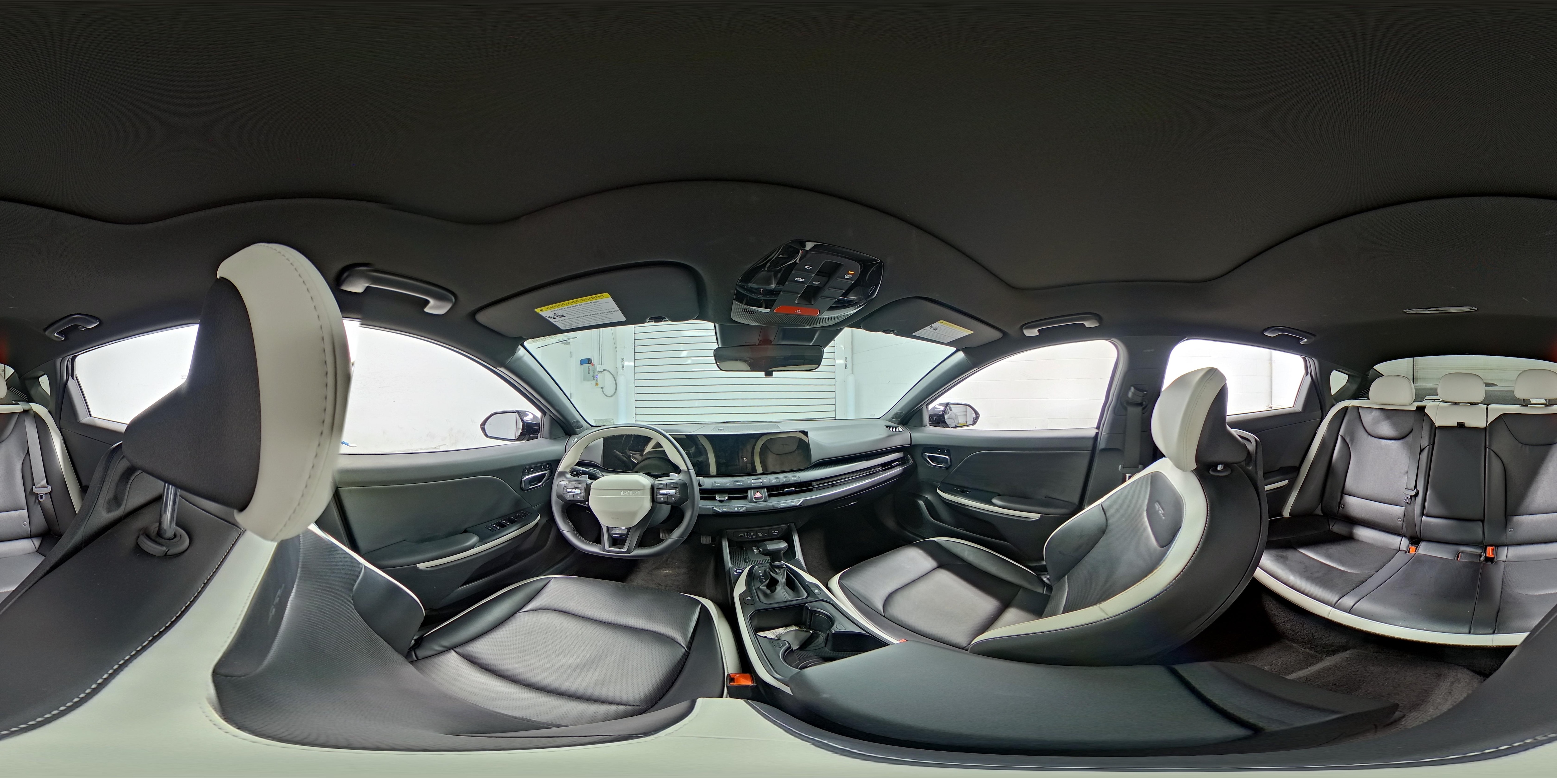 2025 Kia K4 GT-Line - Photo 23
