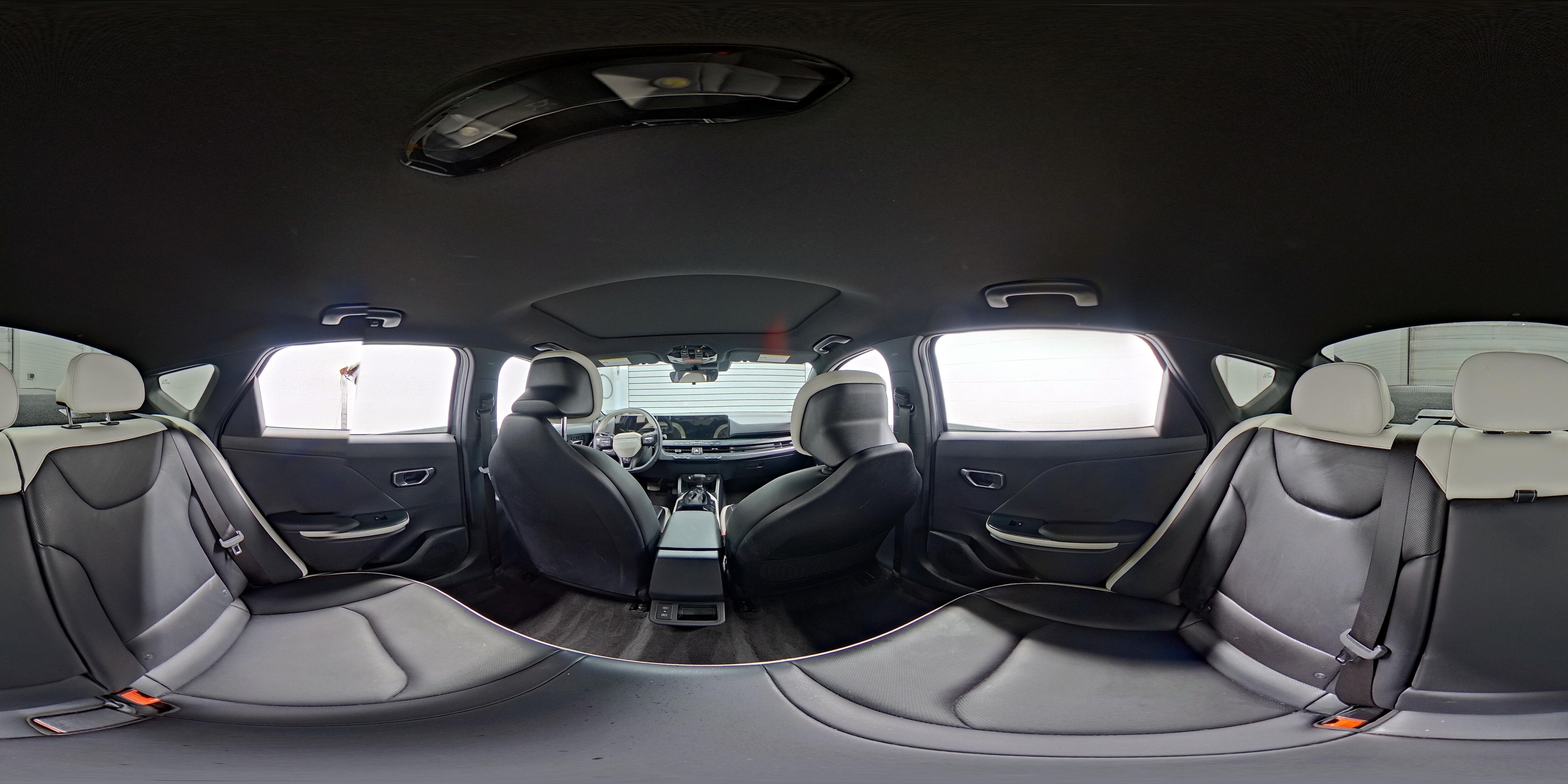 2025 Kia K4 GT-Line - Photo 24