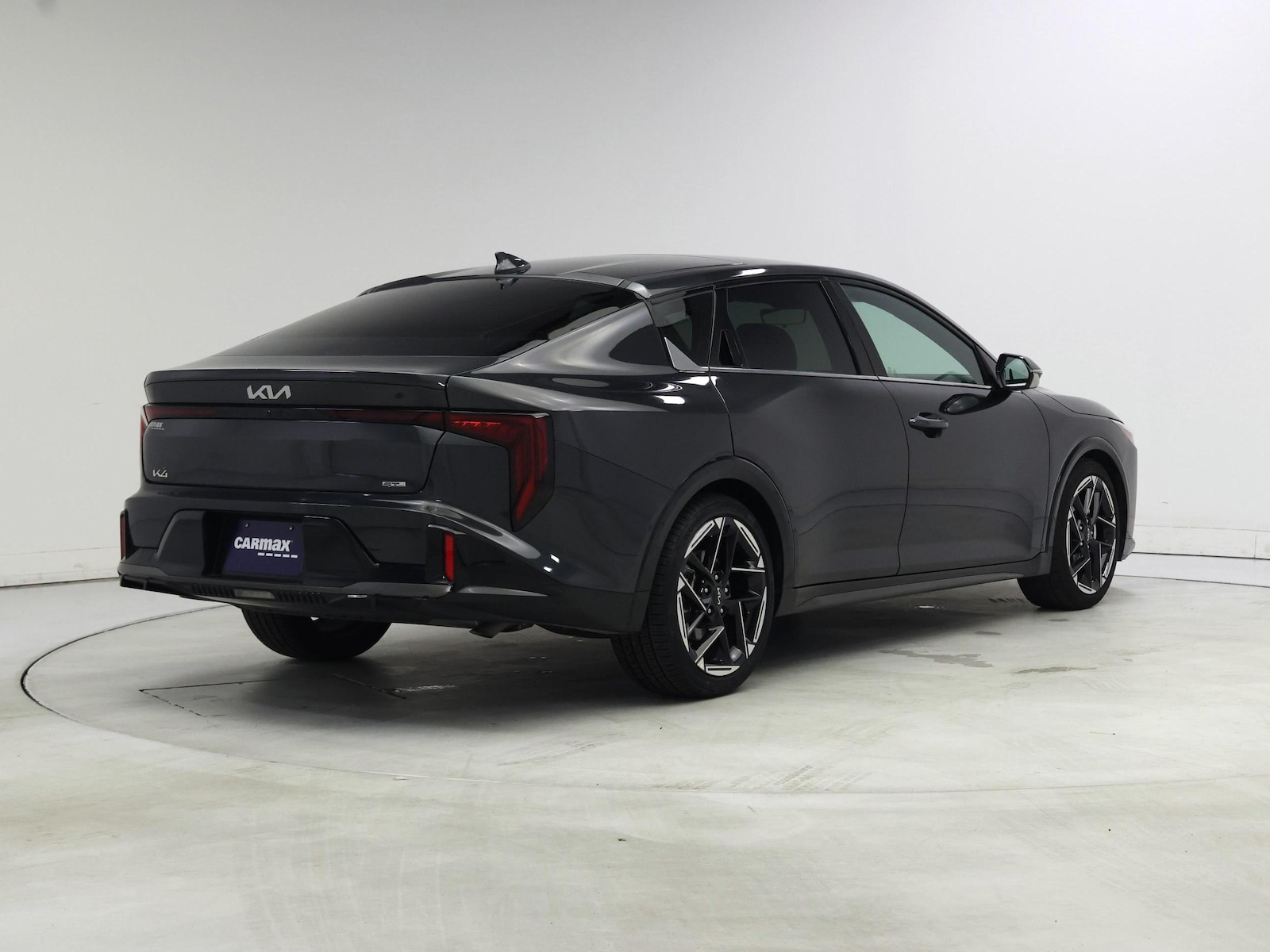 2025 Kia K4 GT-Line - Photo 9
