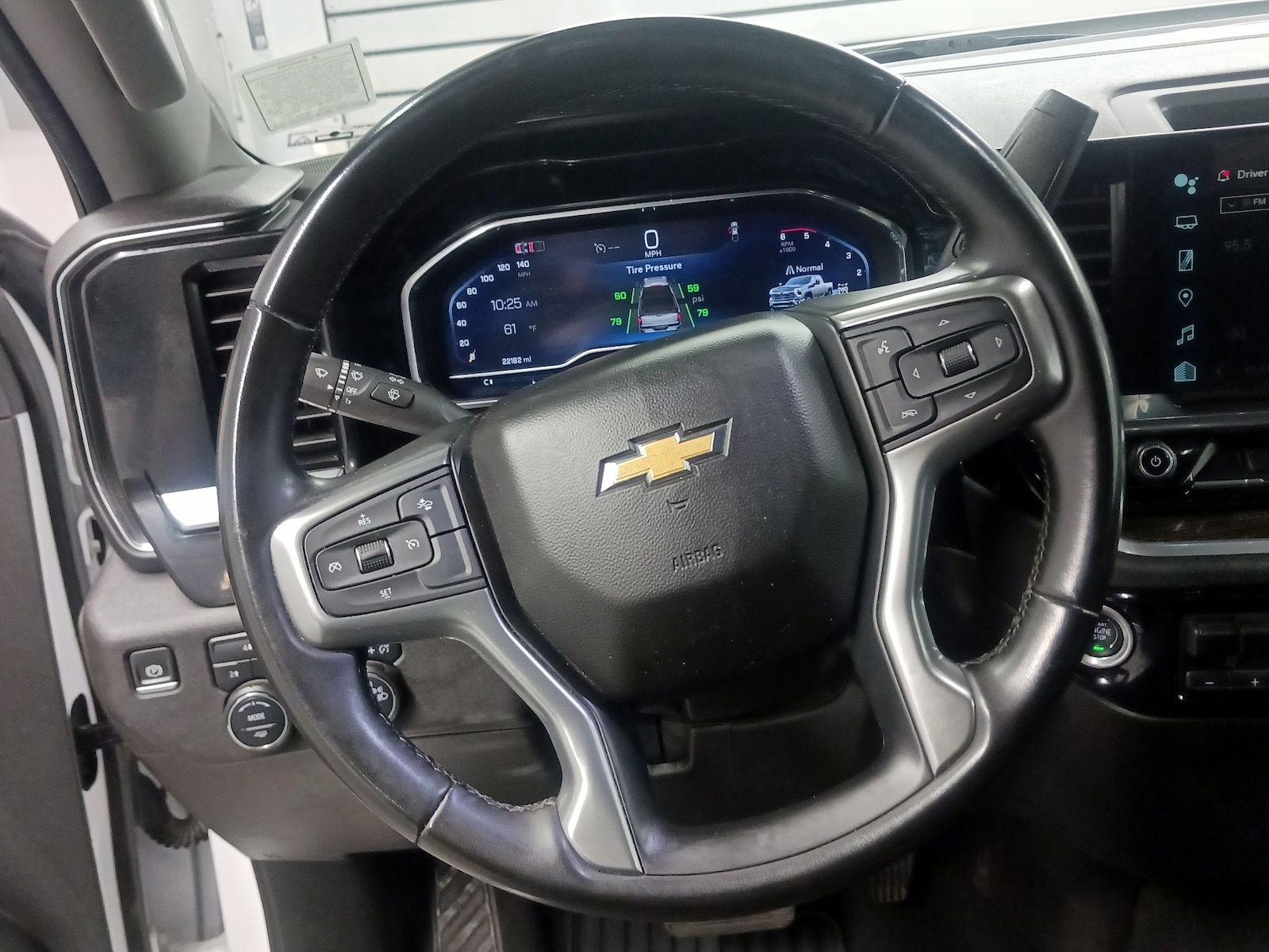 2024 Chevrolet Silverado 3500HD LT - Photo 11