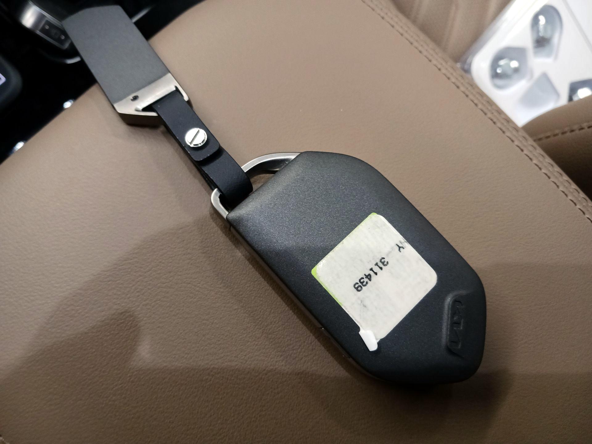Thumbnail: 2024 Kia Sorento - 18