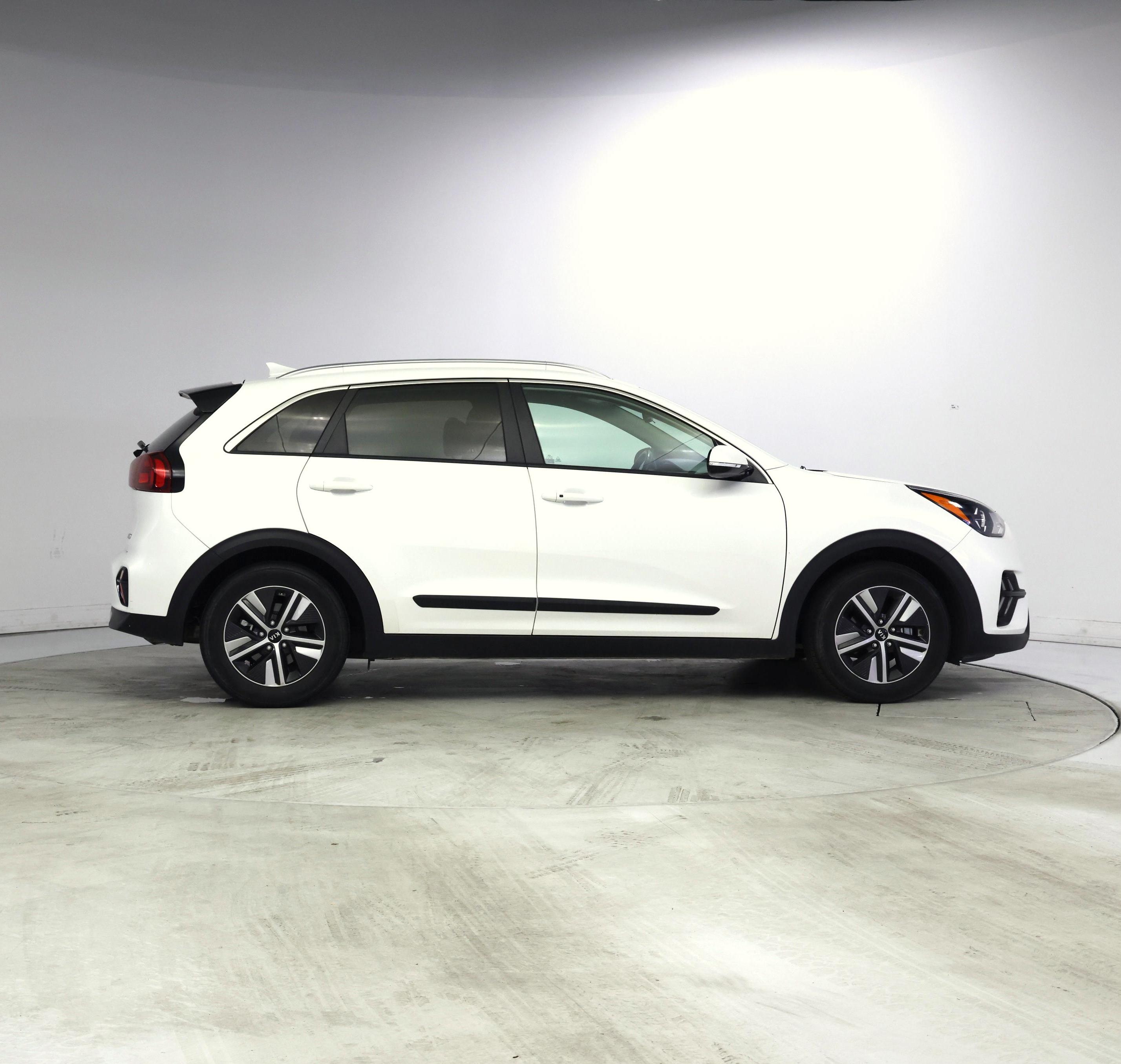 Thumbnail: 2020 Kia Niro - 7