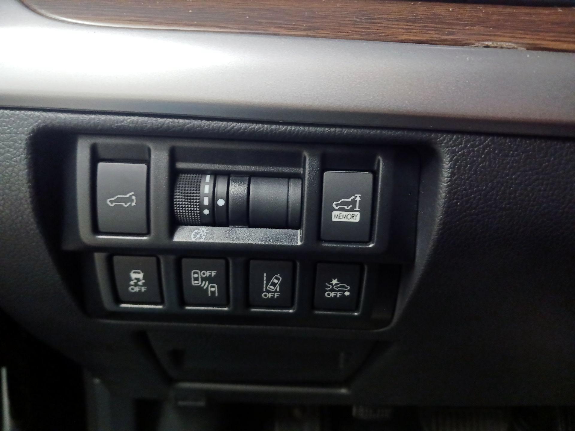Thumbnail: 2018 Subaru Outback - 13