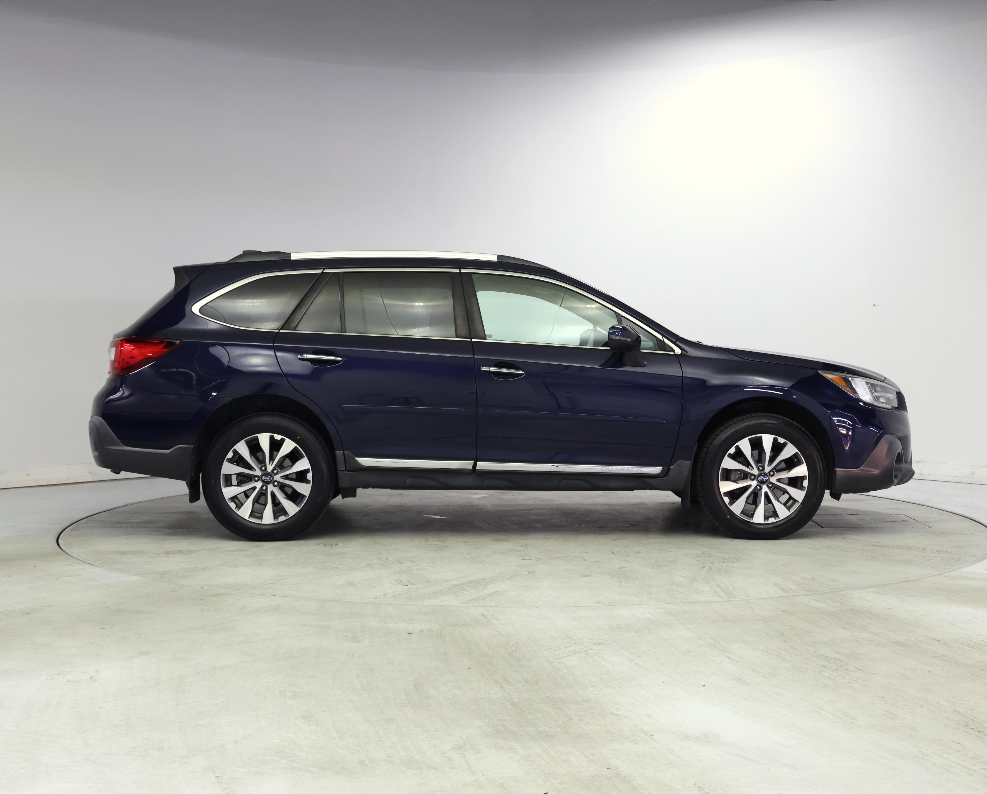 Thumbnail: 2018 Subaru Outback - 7