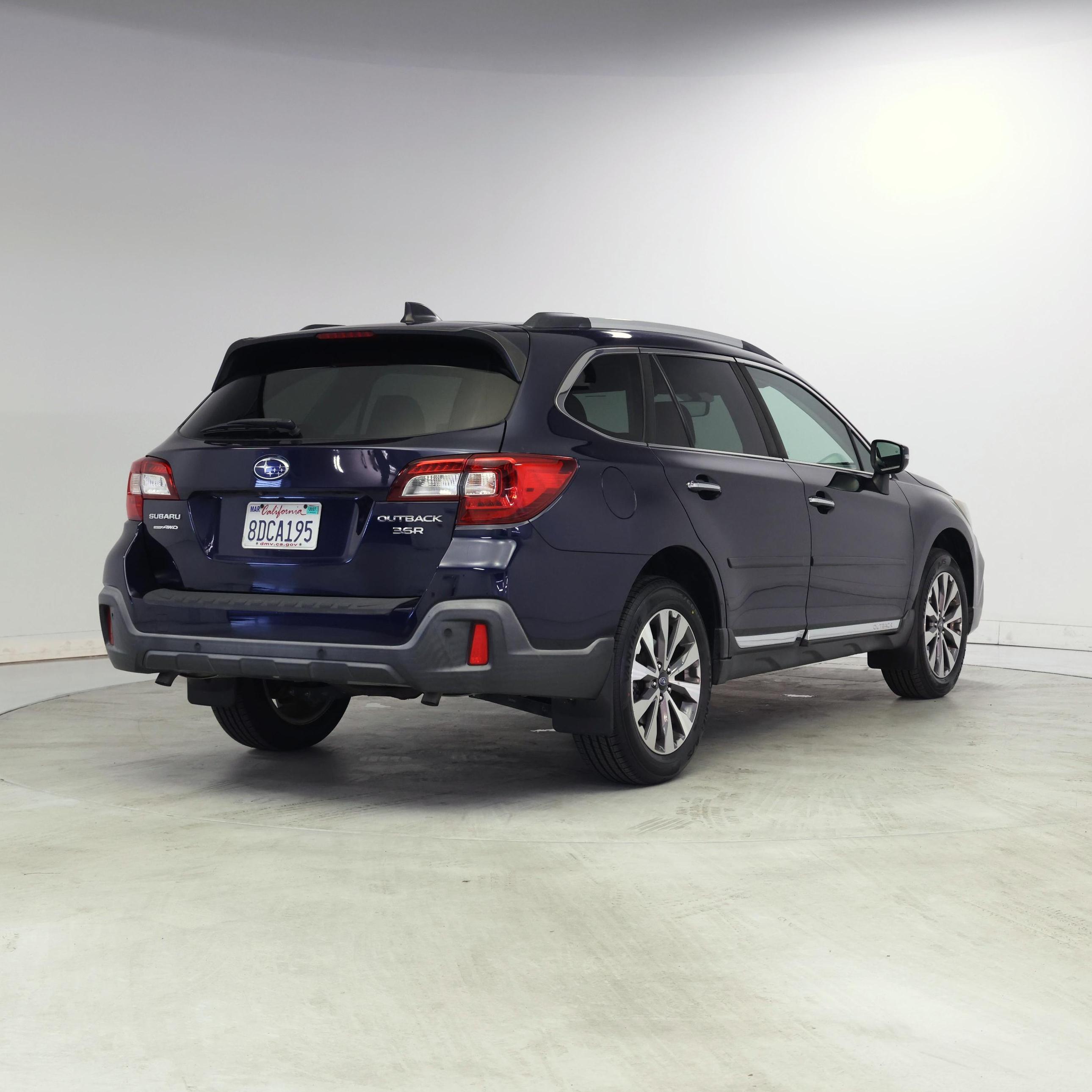 Thumbnail: 2018 Subaru Outback - 8