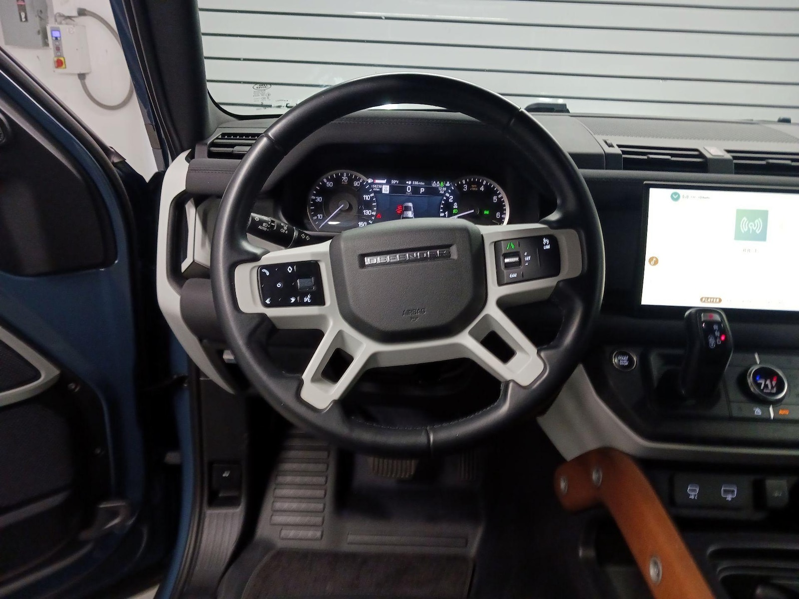 2023 Land Rover Defender S - Photo 11