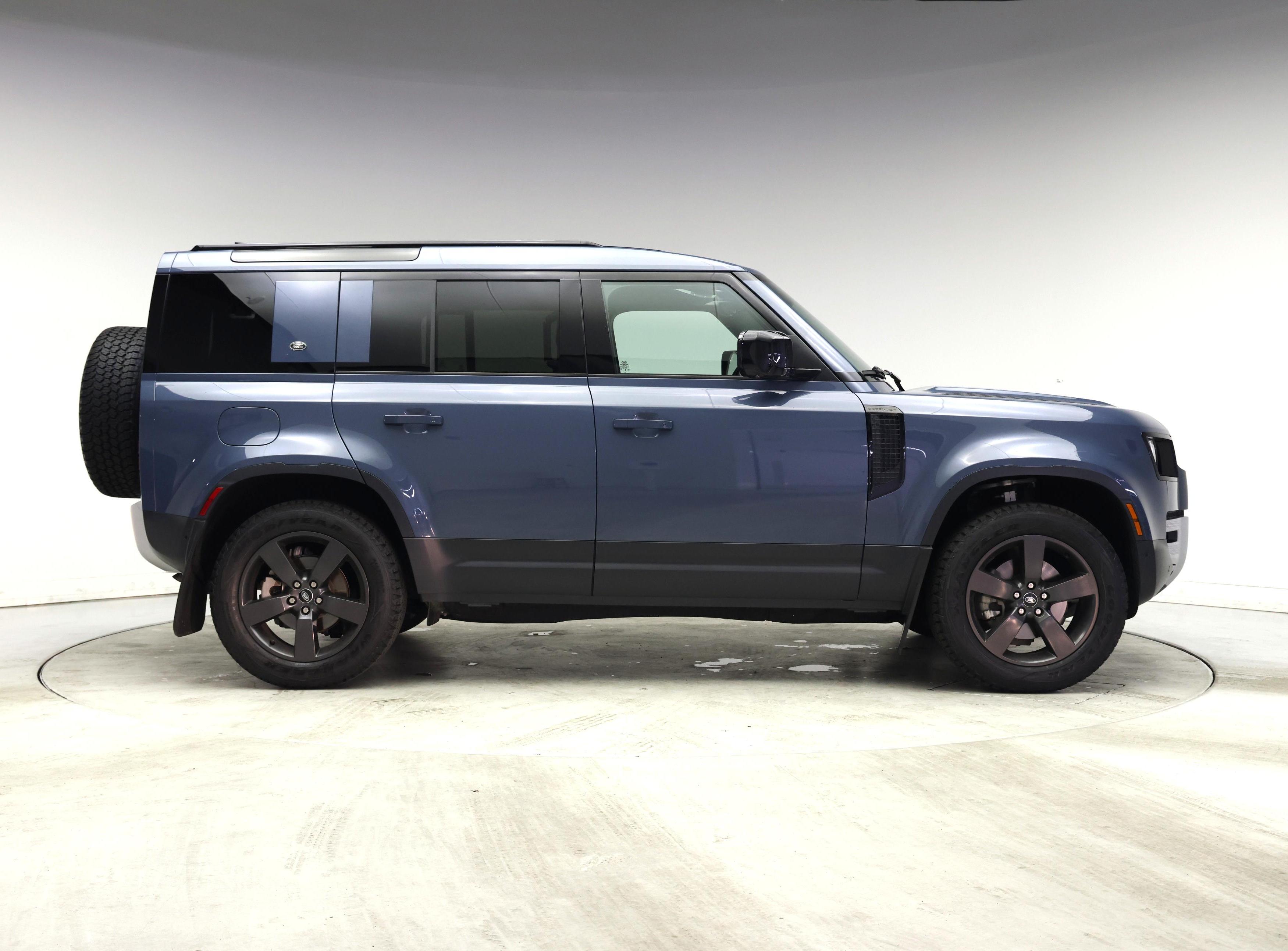 Thumbnail: 2023 Land Rover Defender - 7