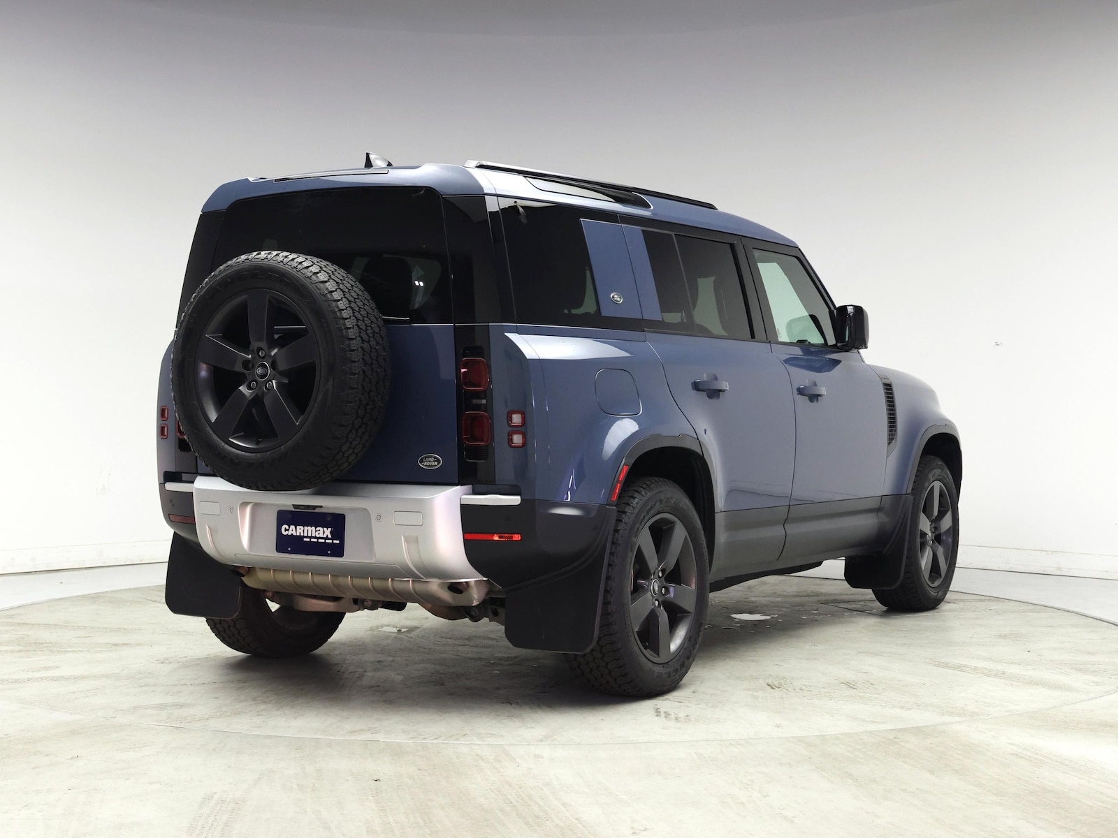 2023 Land Rover Defender S - Photo 9