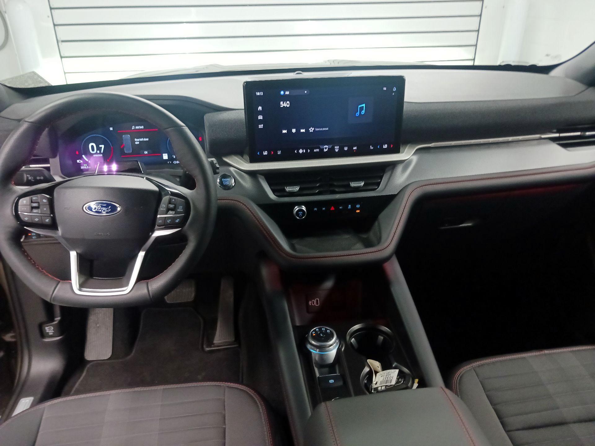 Thumbnail: 2026 Ford Explorer - 9