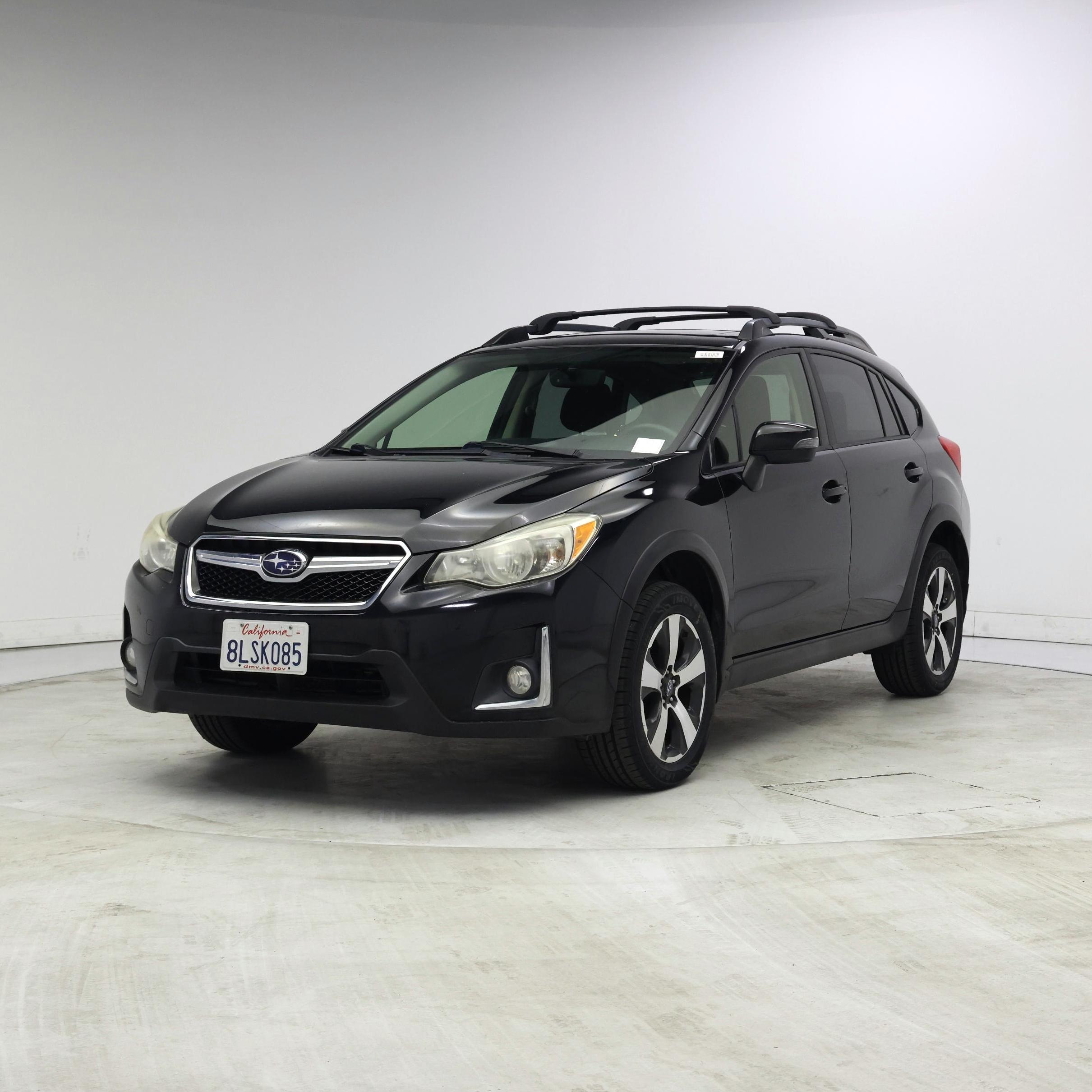 Thumbnail: 2017 Subaru Crosstrek - 4
