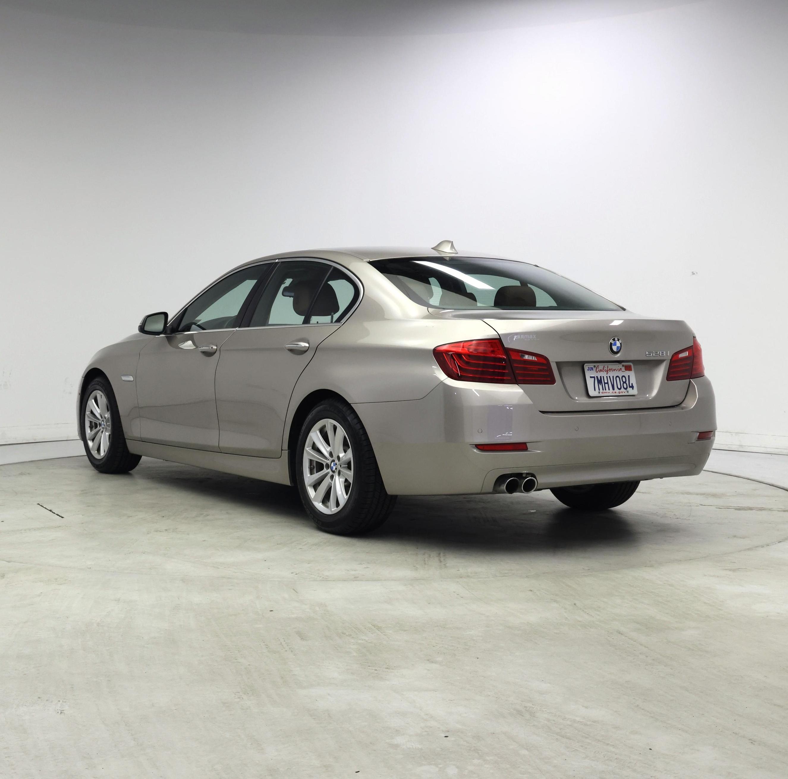 Thumbnail: 2015 BMW 5 Series - 2