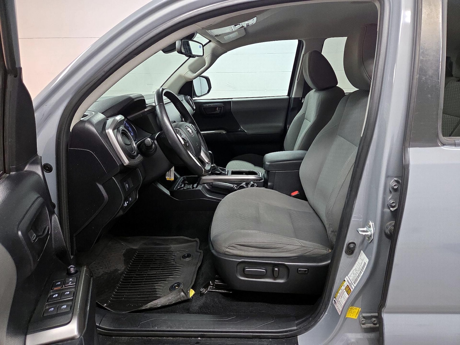 2021 Toyota Tacoma SR5 - Photo 10