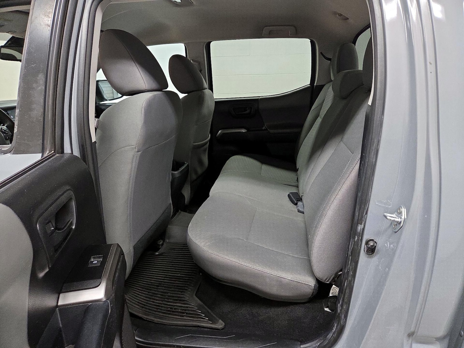 2021 Toyota Tacoma SR5 - Photo 18