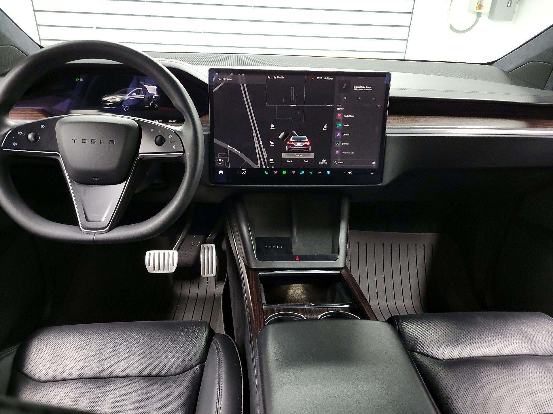 Thumbnail: 2024 Tesla Model X - 8
