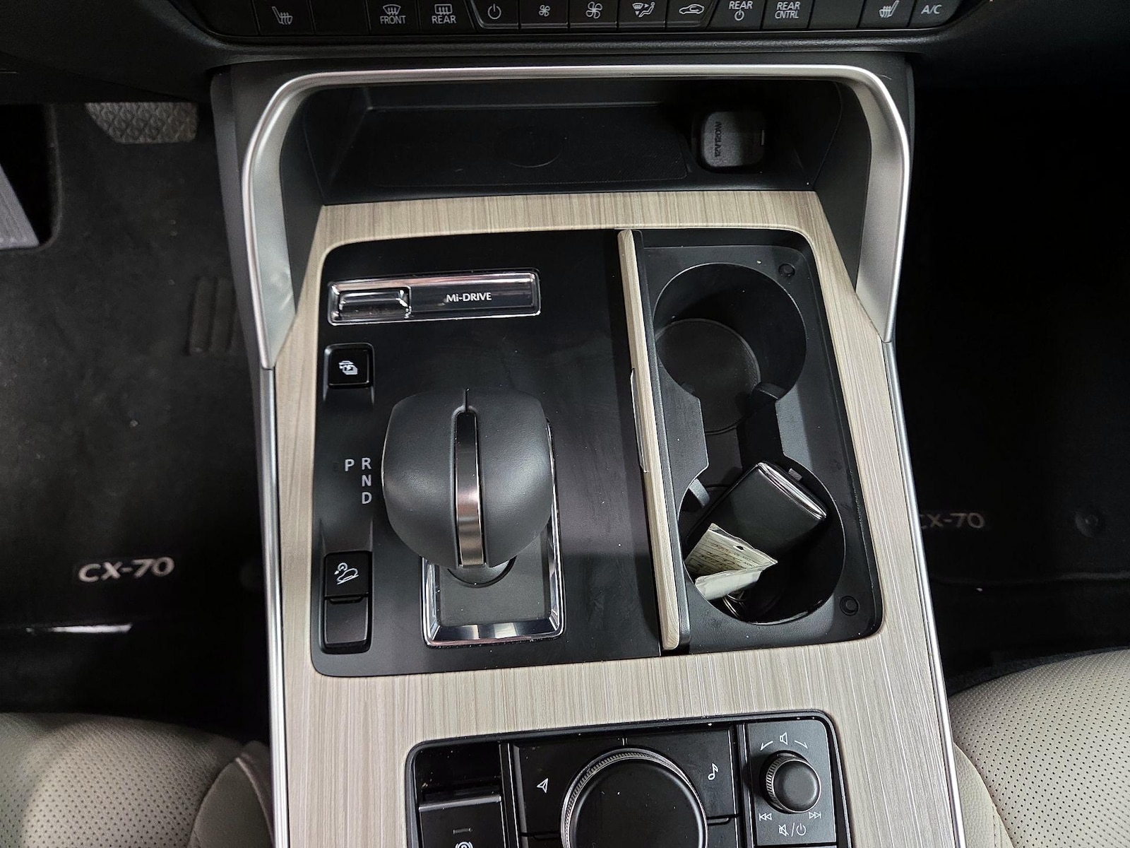 2025 Mazda CX-70 Premium Package - Photo 15
