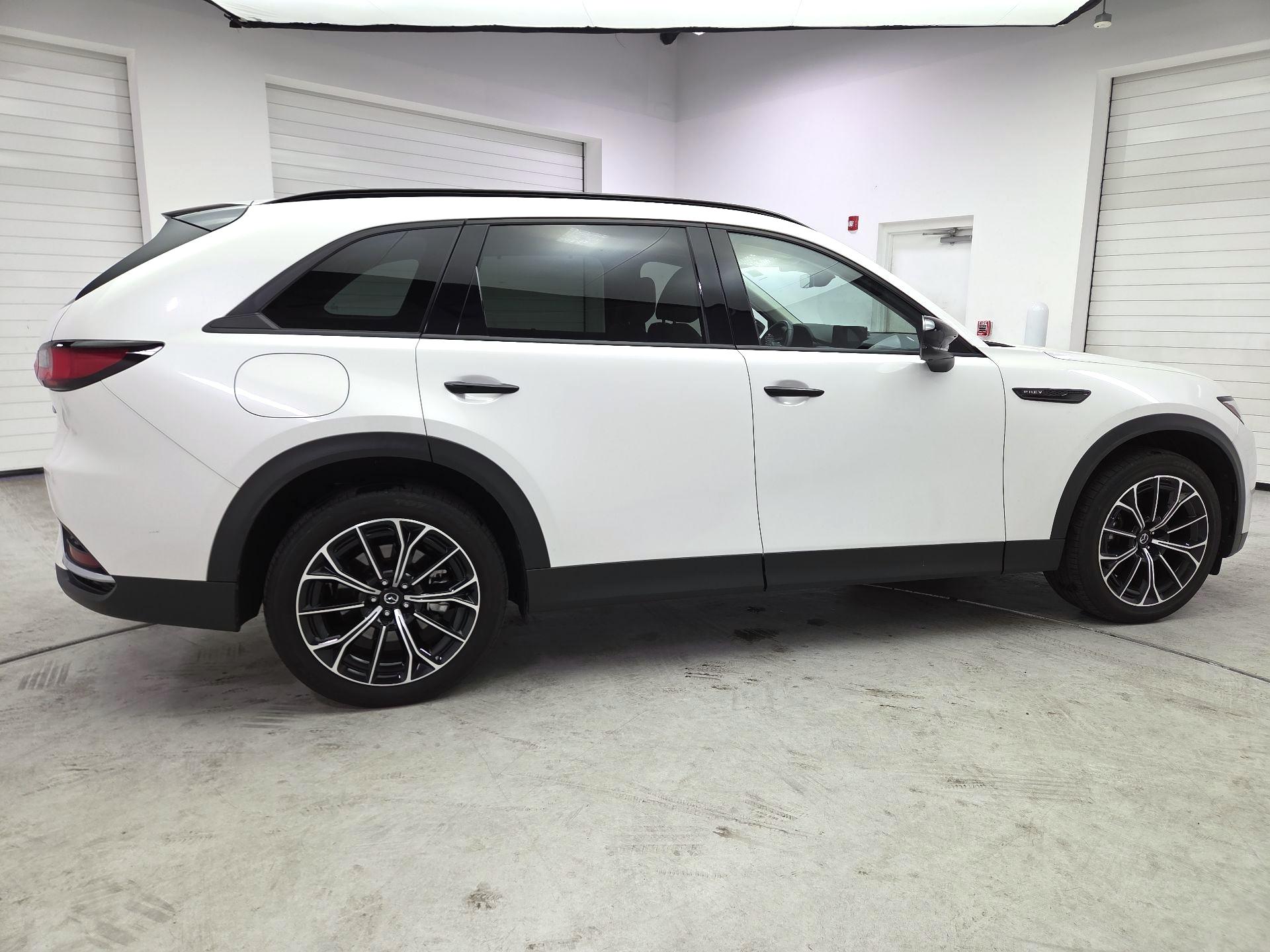 Thumbnail: 2025 Mazda CX-70 - 4