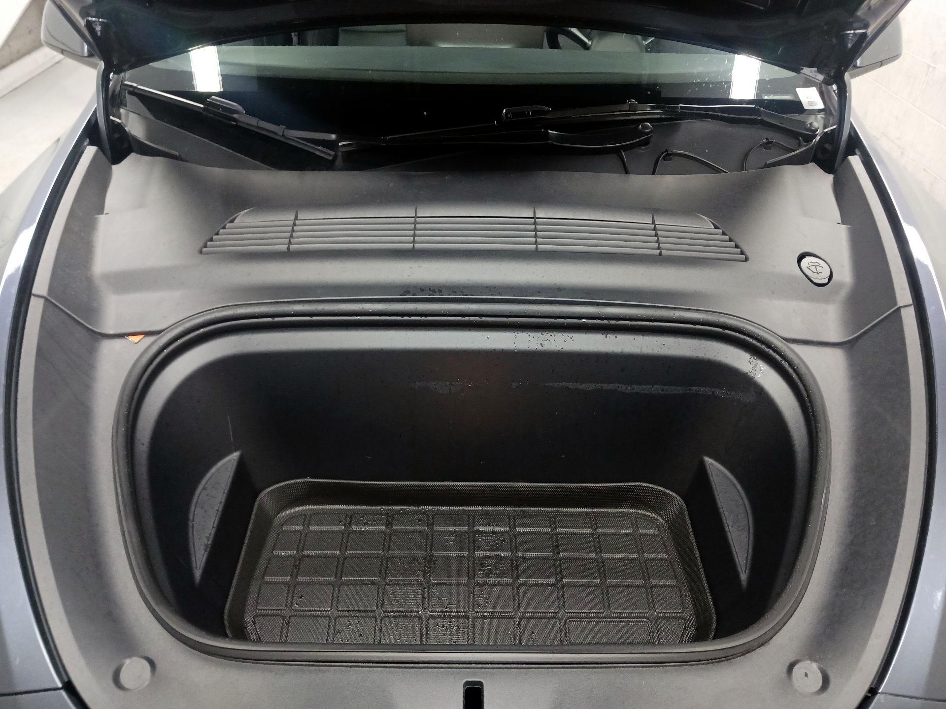 Thumbnail: 2023 Tesla Model Y - 20