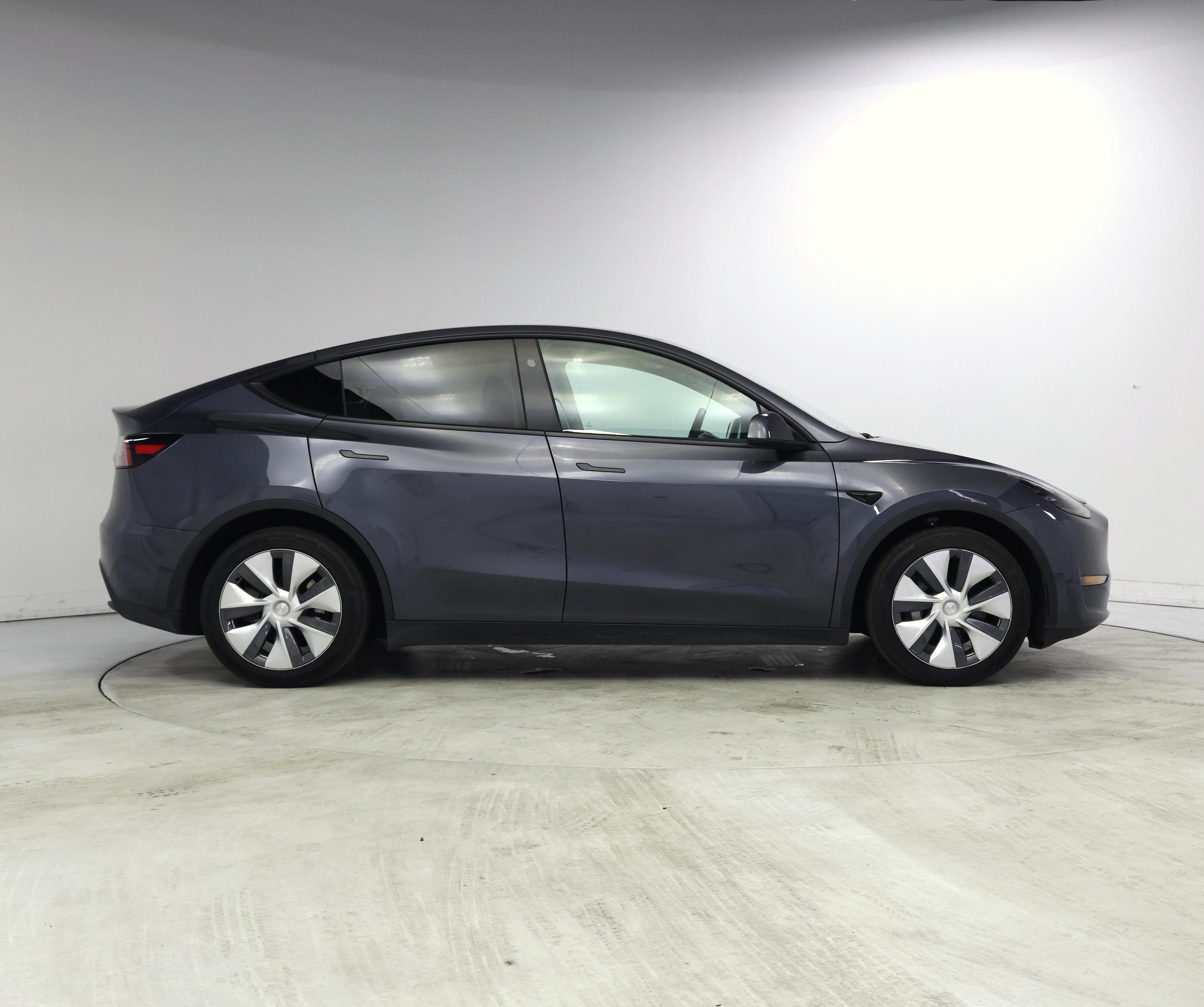 Thumbnail: 2023 Tesla Model Y - 7