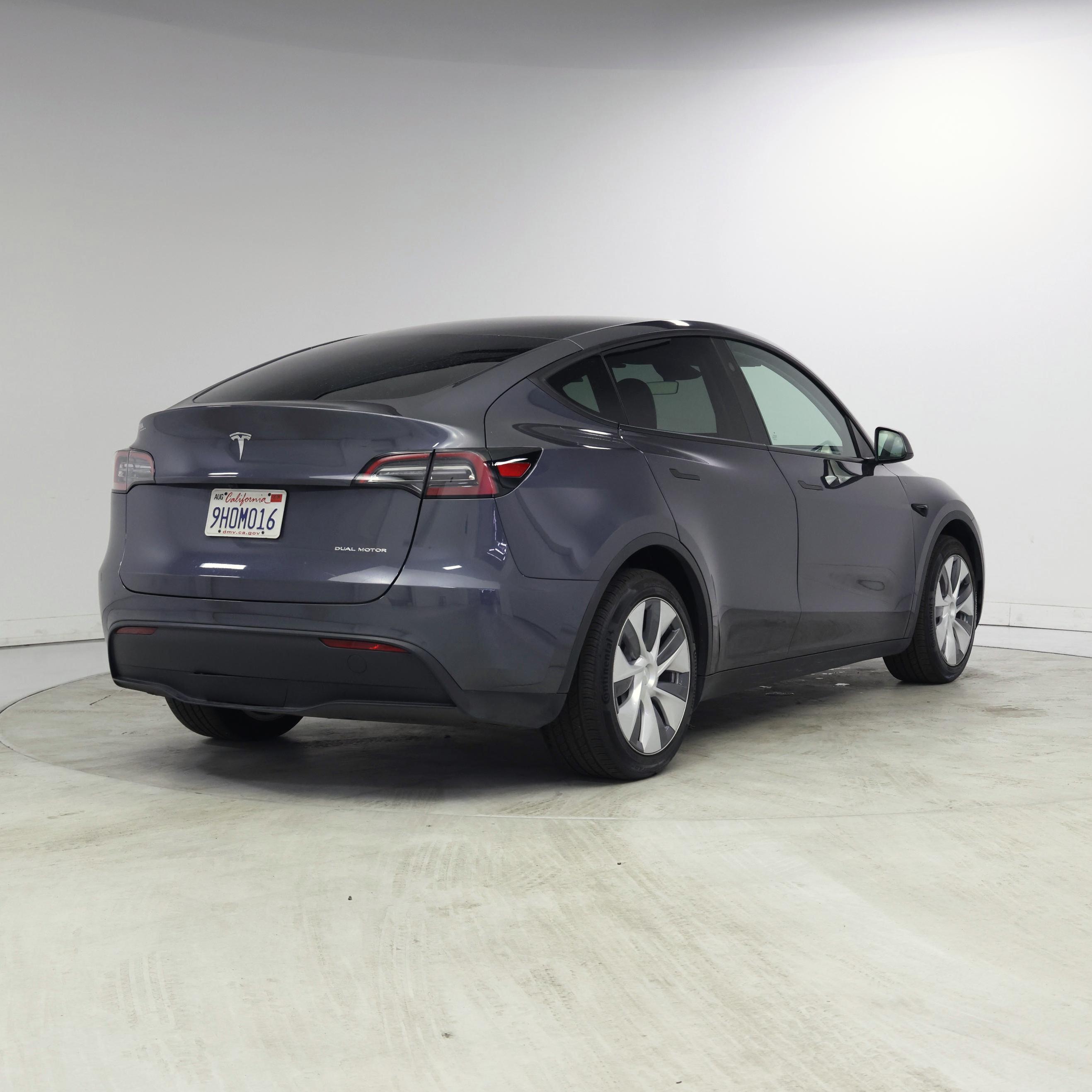 Thumbnail: 2023 Tesla Model Y - 8