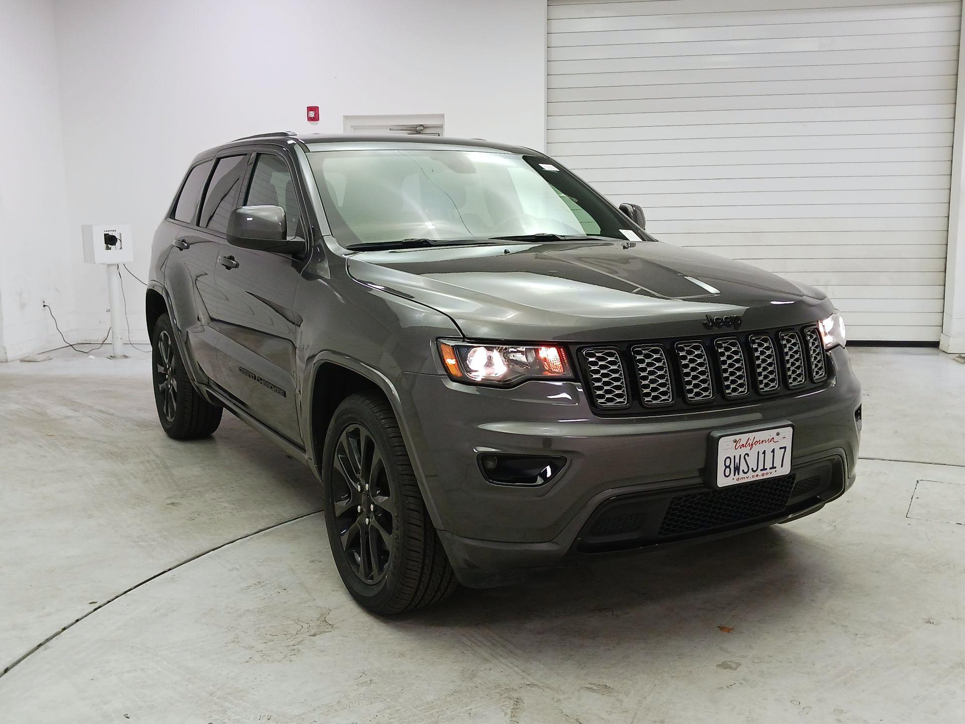 Thumbnail: 2021 Jeep Grand Cherokee - 1