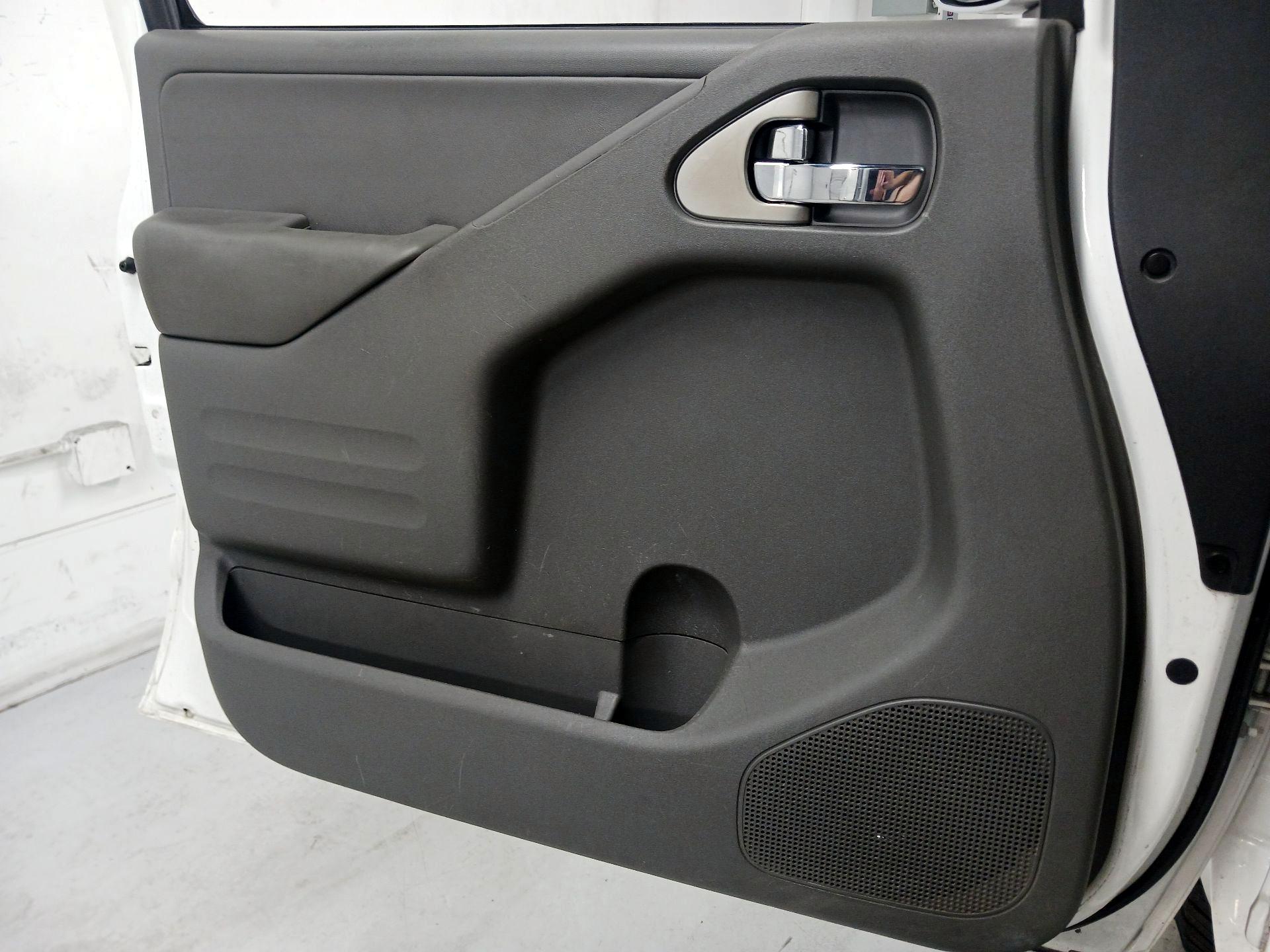 Thumbnail: 2019 Nissan Frontier - 12