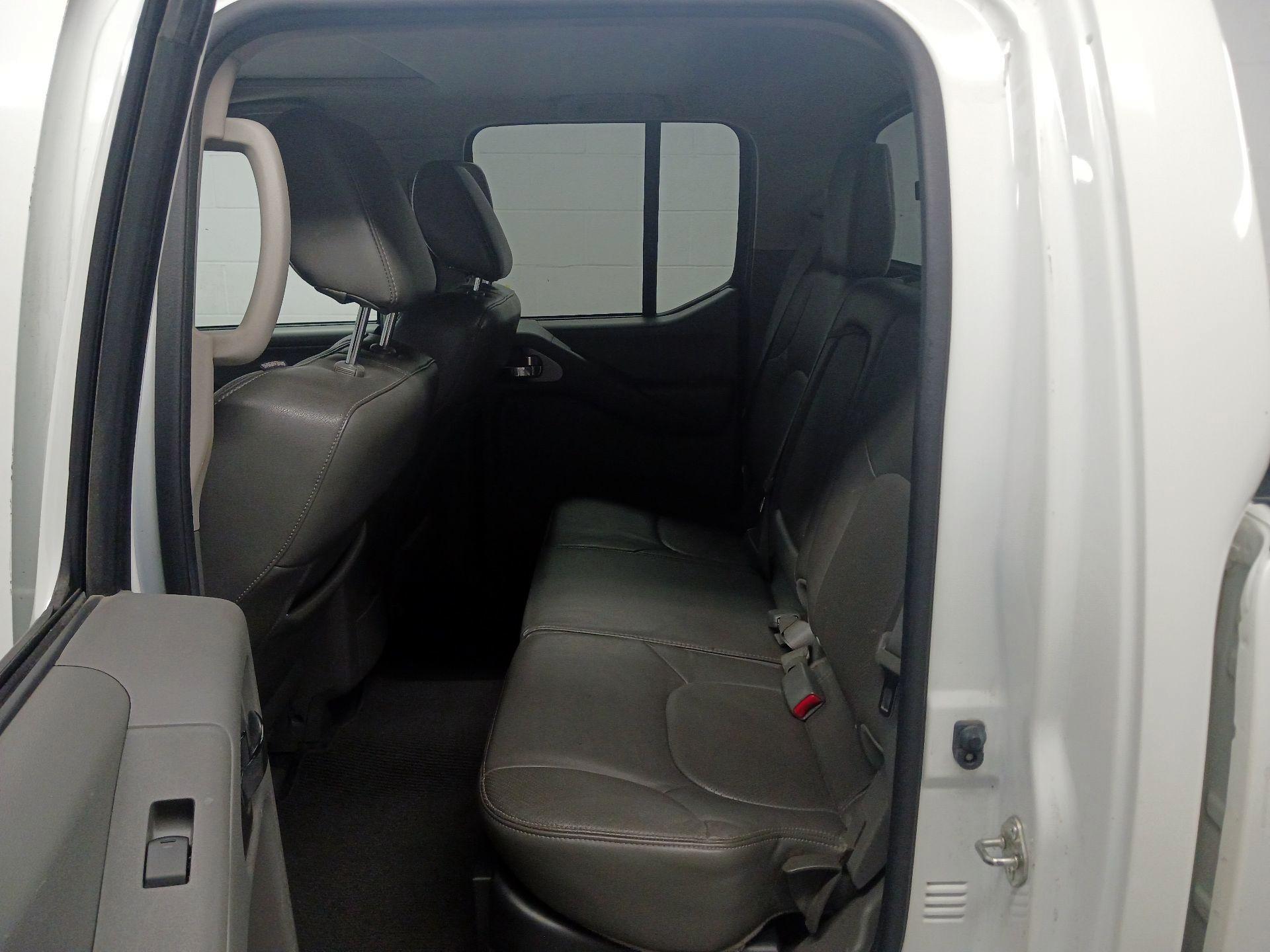Thumbnail: 2019 Nissan Frontier - 16