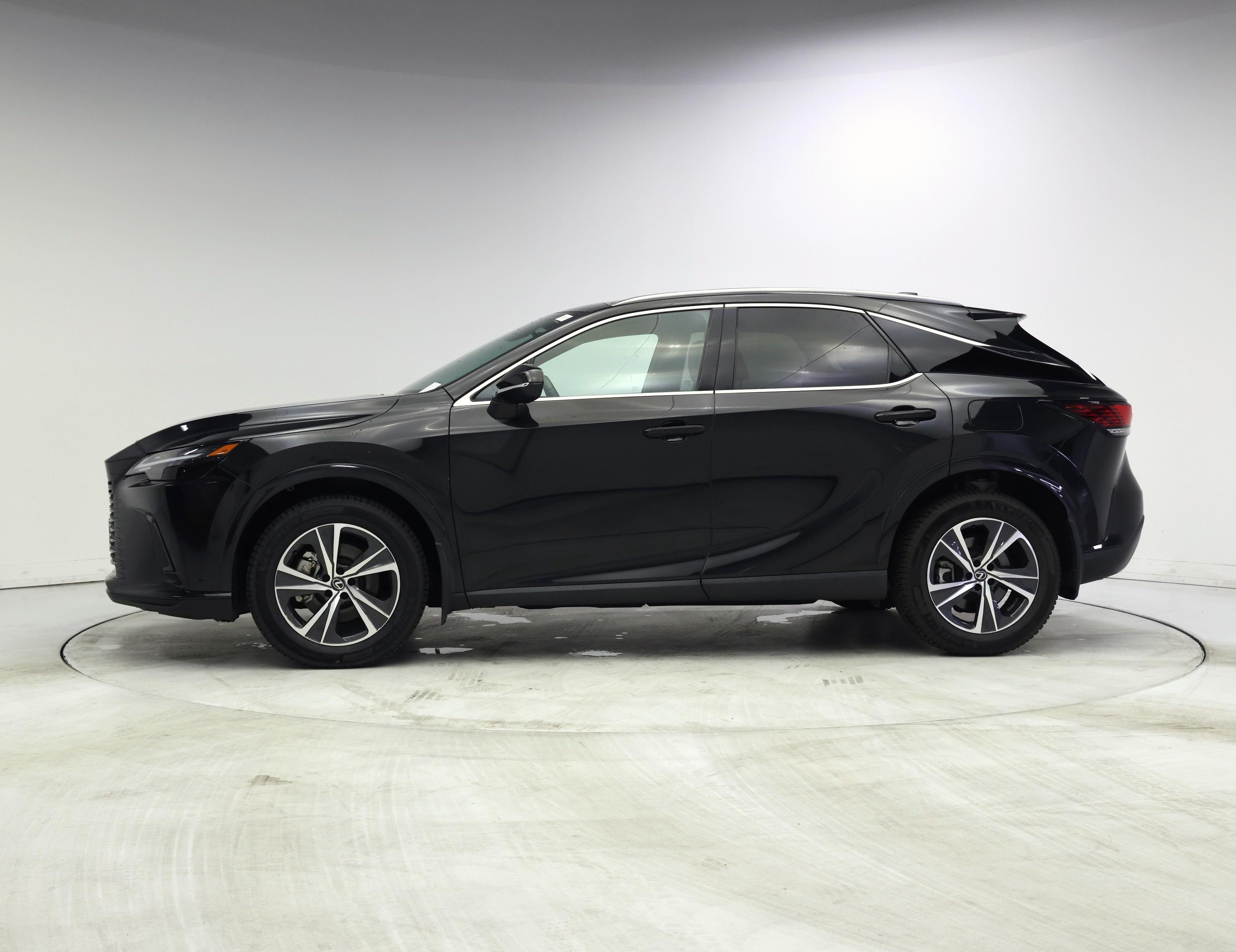 Thumbnail: 2023 Lexus RX - 3