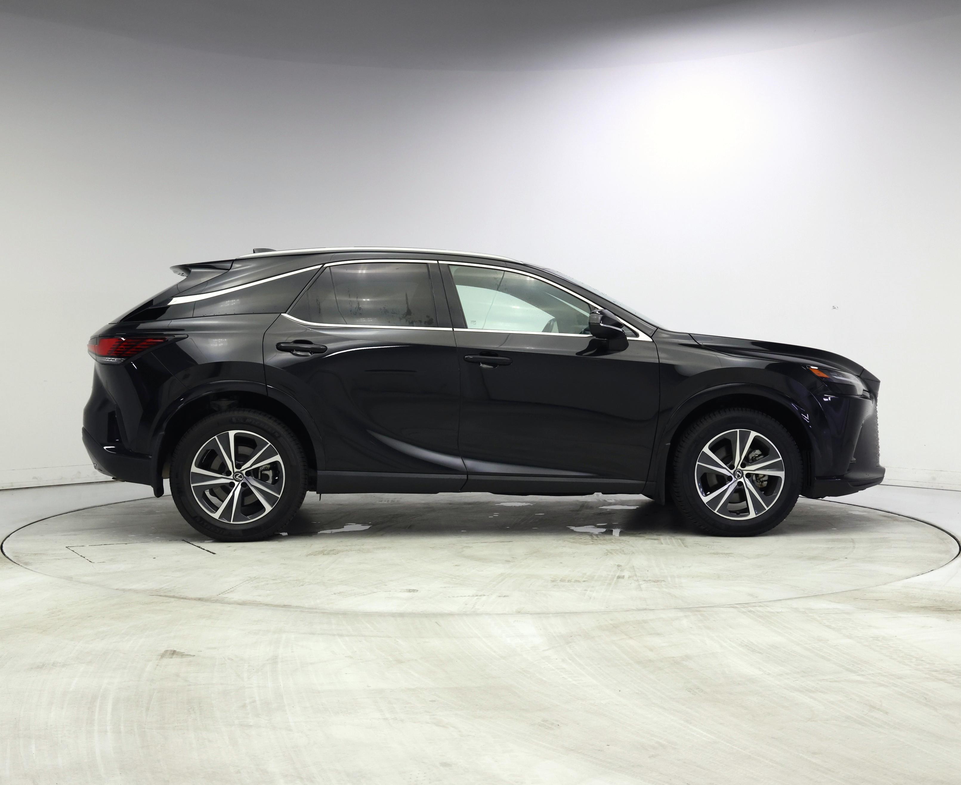 Thumbnail: 2023 Lexus RX - 7