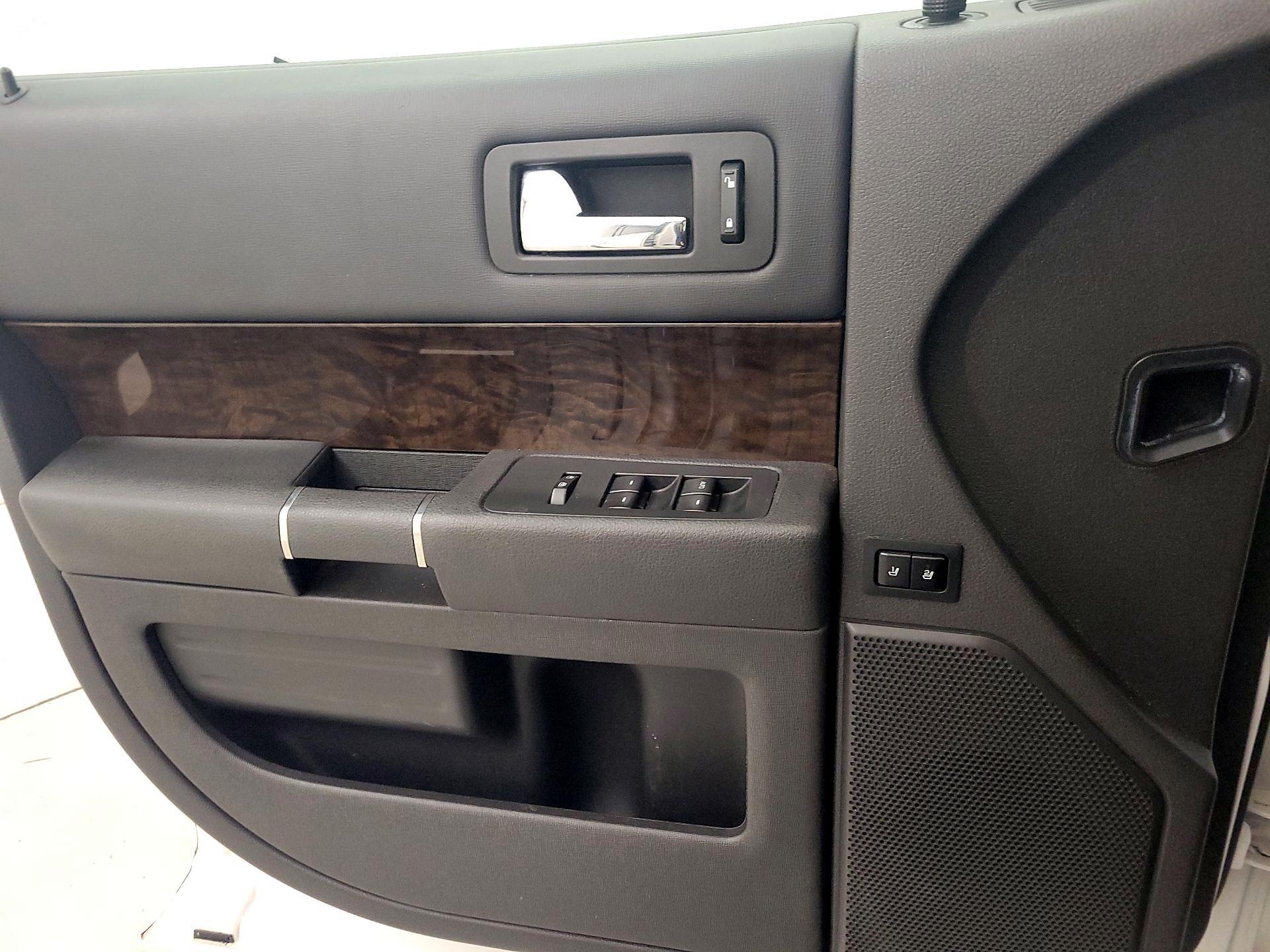 Thumbnail: 2014 Ford Flex - 12